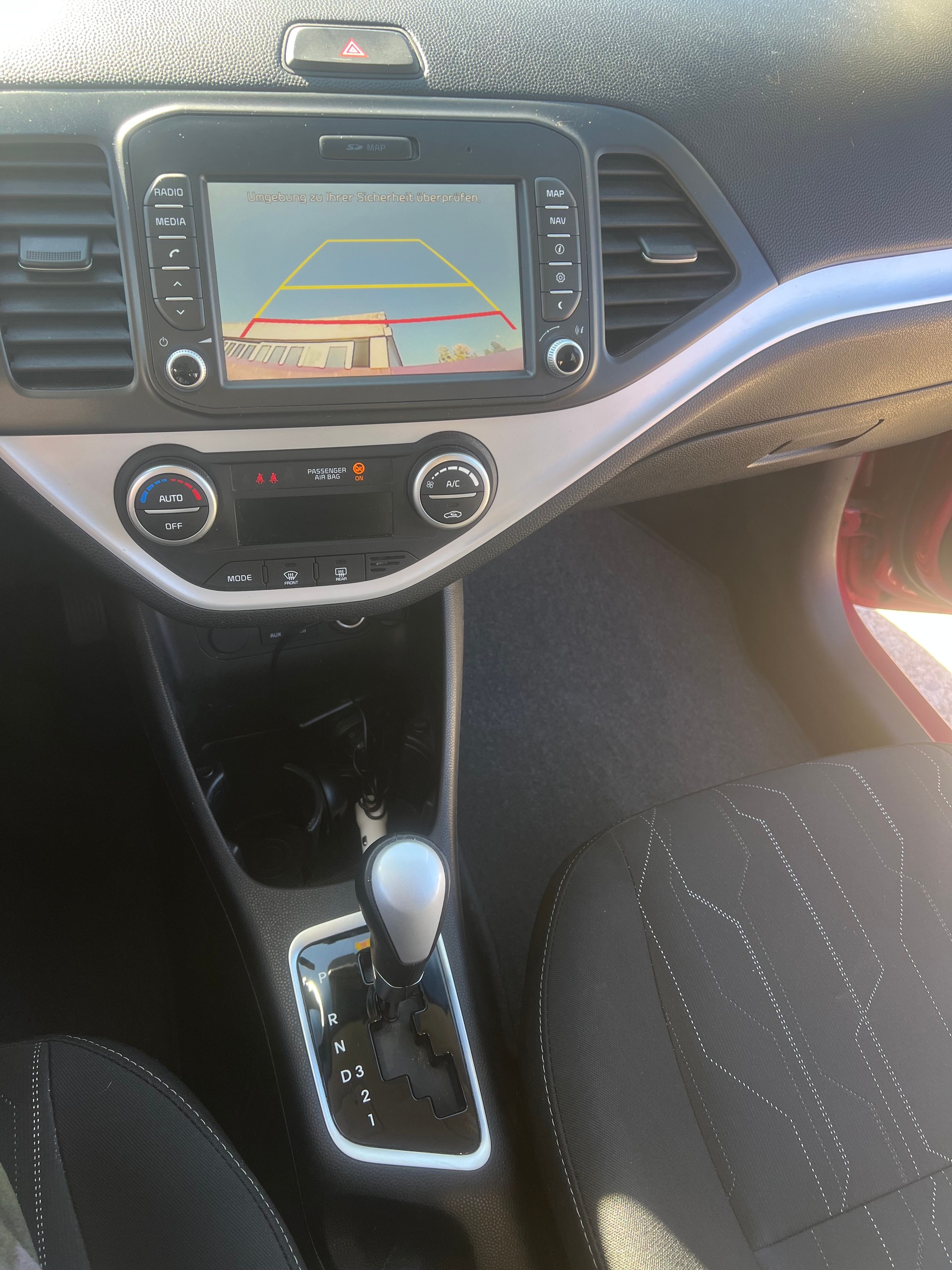 KIA Picanto 1.2 CVVT Swiss Champion Automatic-image-10