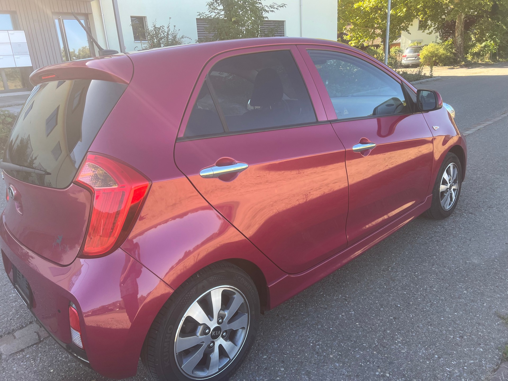 KIA Picanto 1.2 CVVT Swiss Champion Automatic-image-8