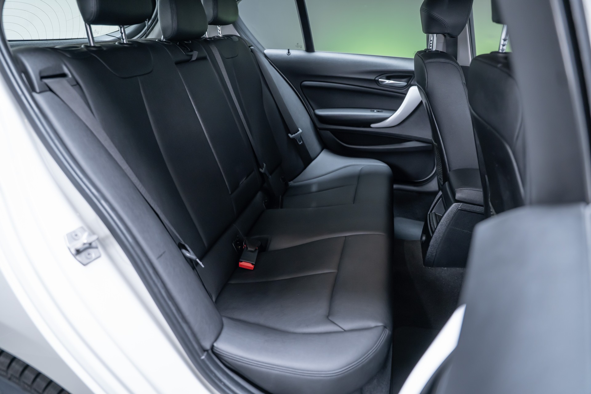 BMW 116d / CH-Fahrzeug / Tempomat / Sitzheizung-image-17