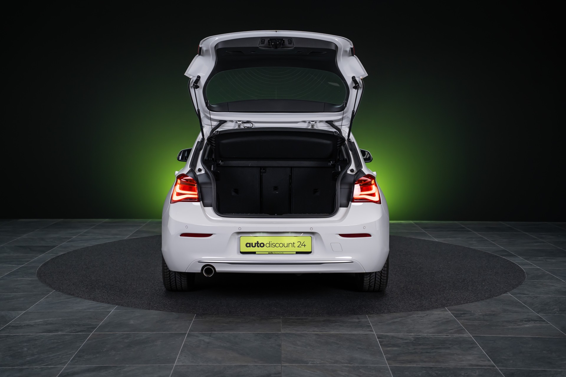 BMW 116d / CH-Fahrzeug / Tempomat / Sitzheizung-image-6