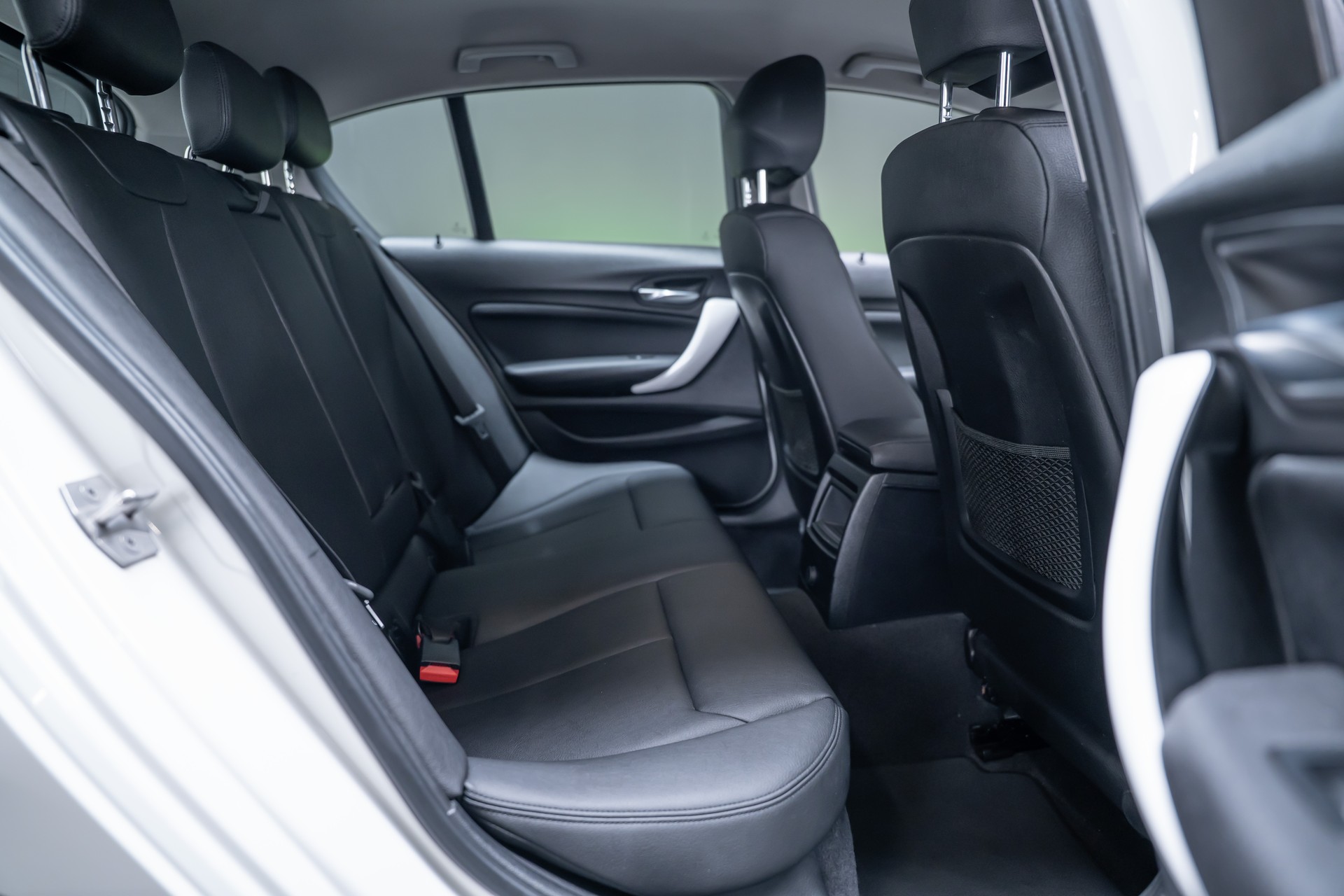 BMW 116d / CH-Fahrzeug / Tempomat / Sitzheizung-image-16