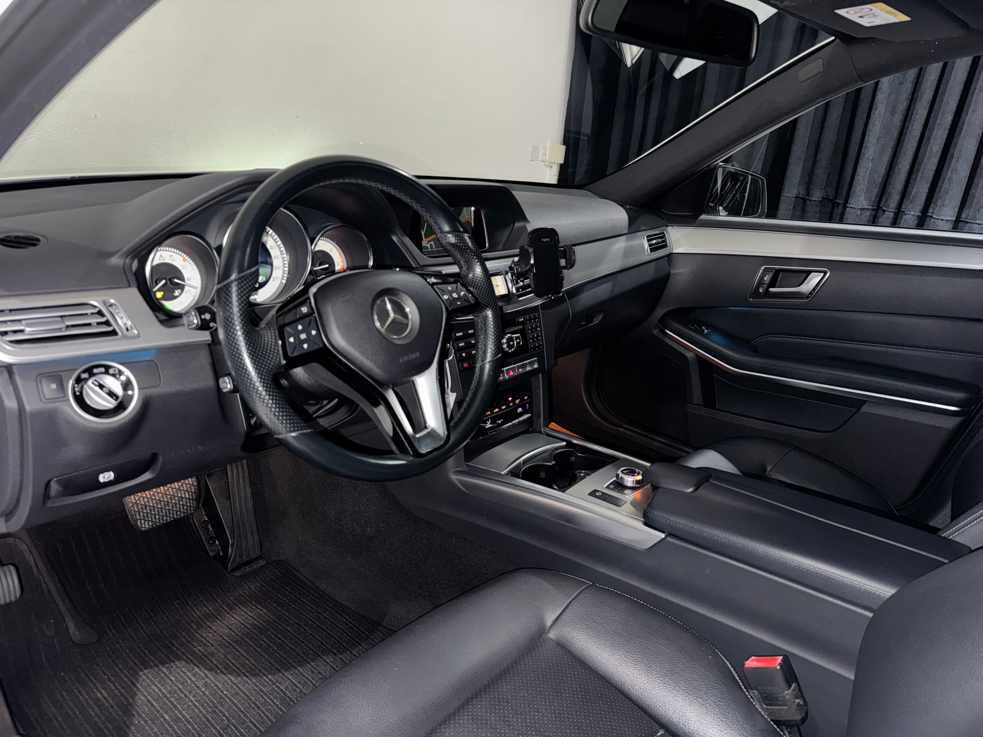 MERCEDES-BENZ E 220 CDI Avantgarde 7G-Tronic-image-11