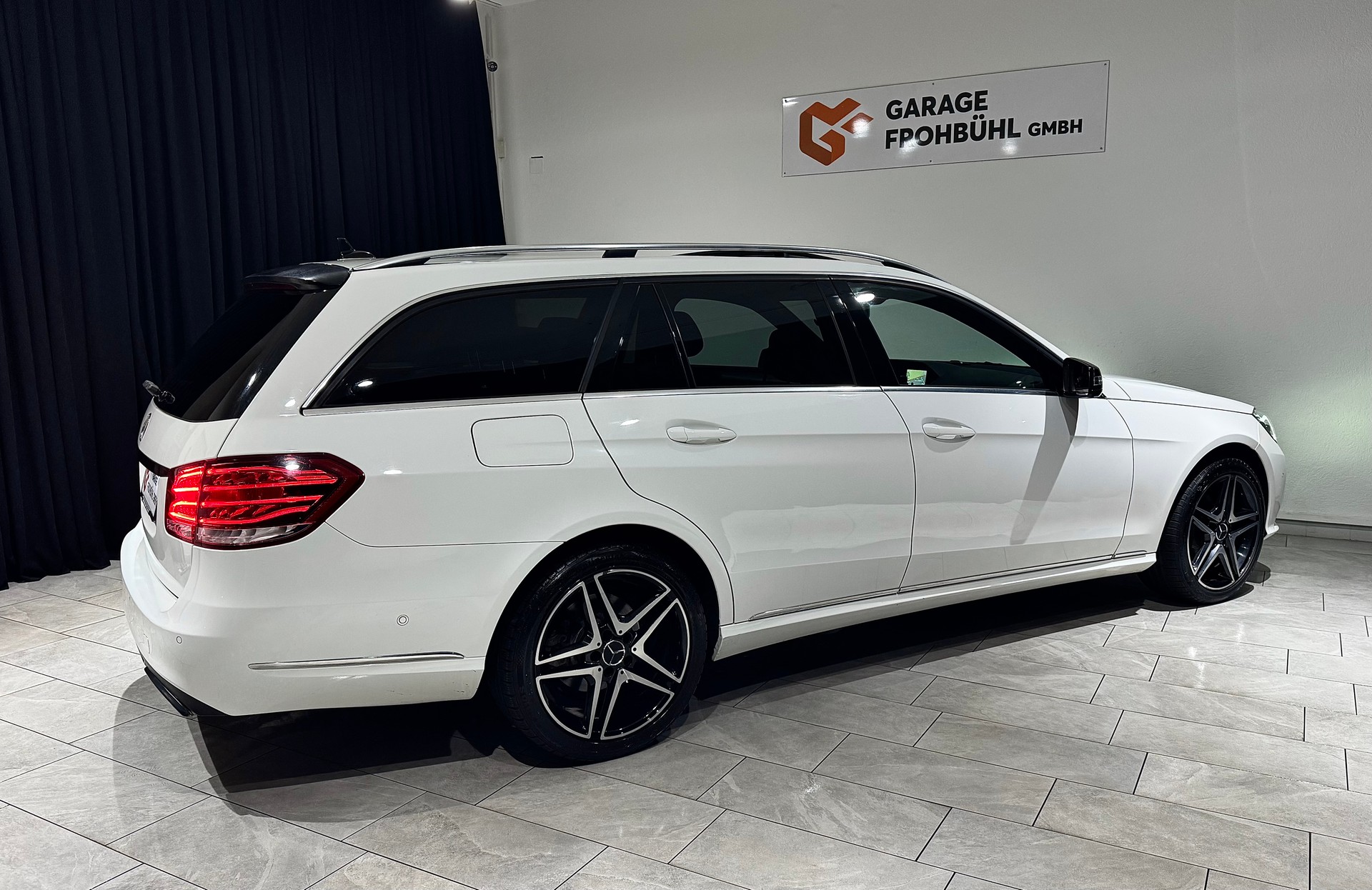 MERCEDES-BENZ E 220 CDI Avantgarde 7G-Tronic-image-7