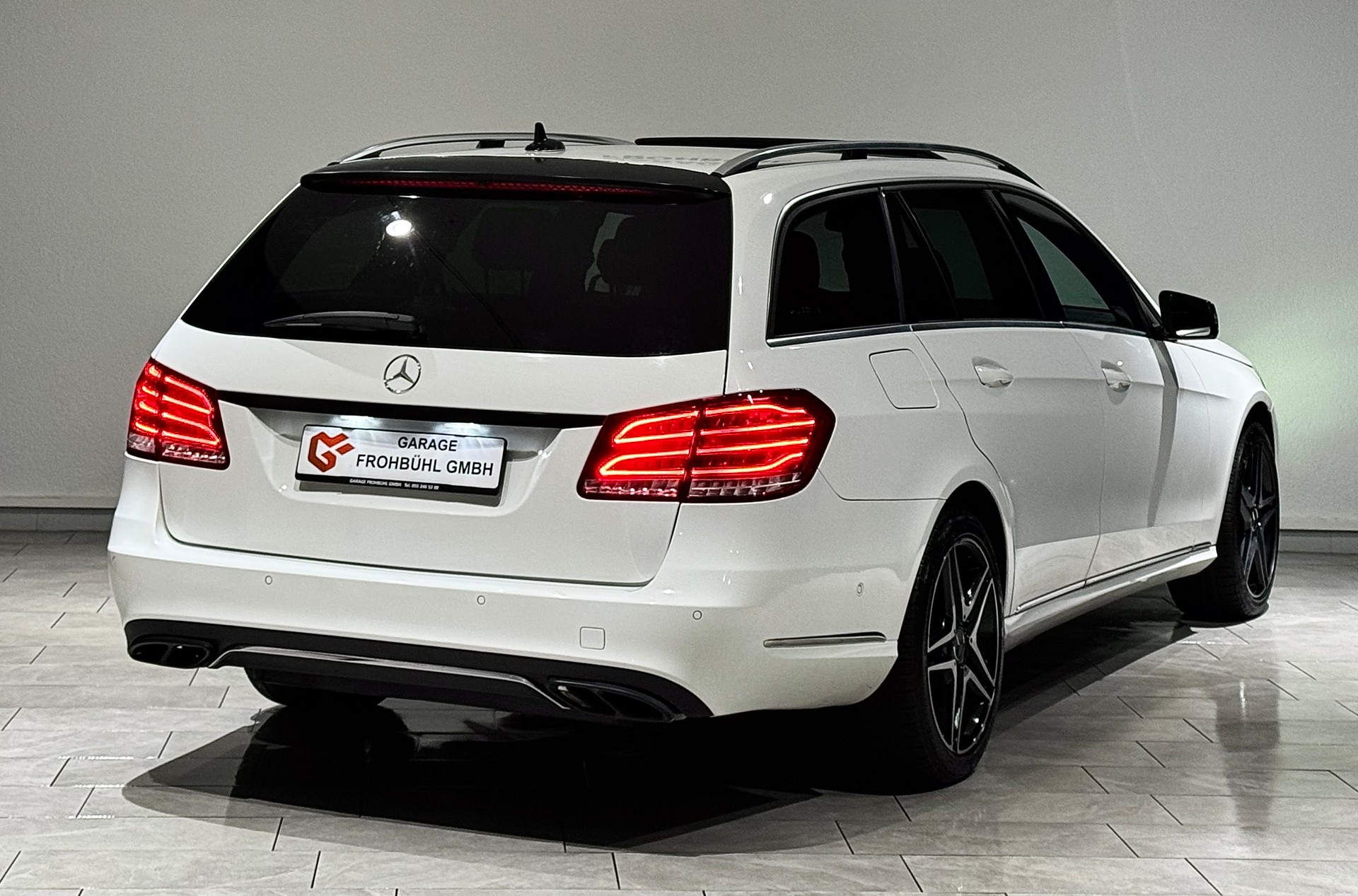 MERCEDES-BENZ E 220 CDI Avantgarde 7G-Tronic-image-4