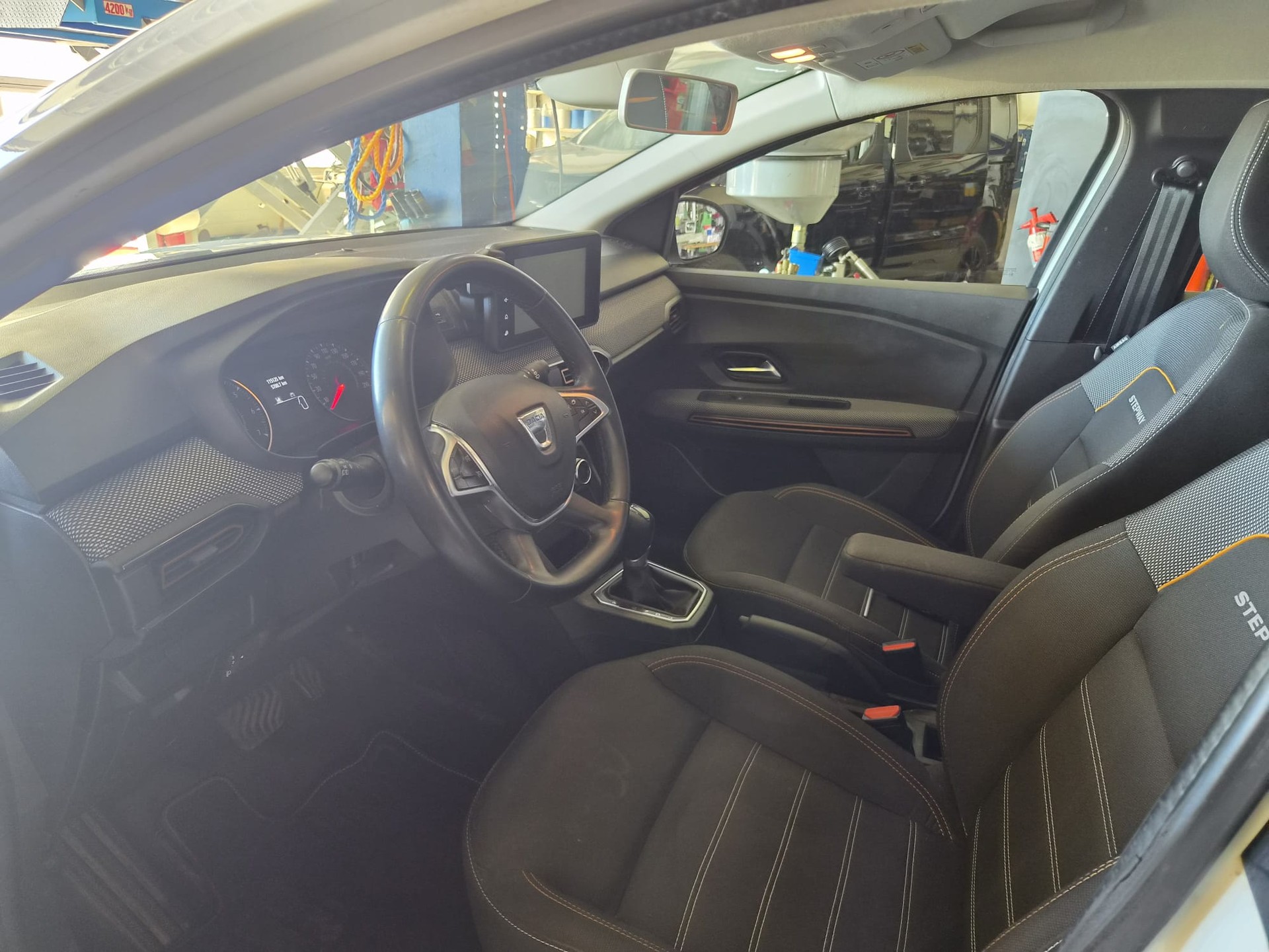 DACIA Sandero Stp 90 Comf. CVT-image-2