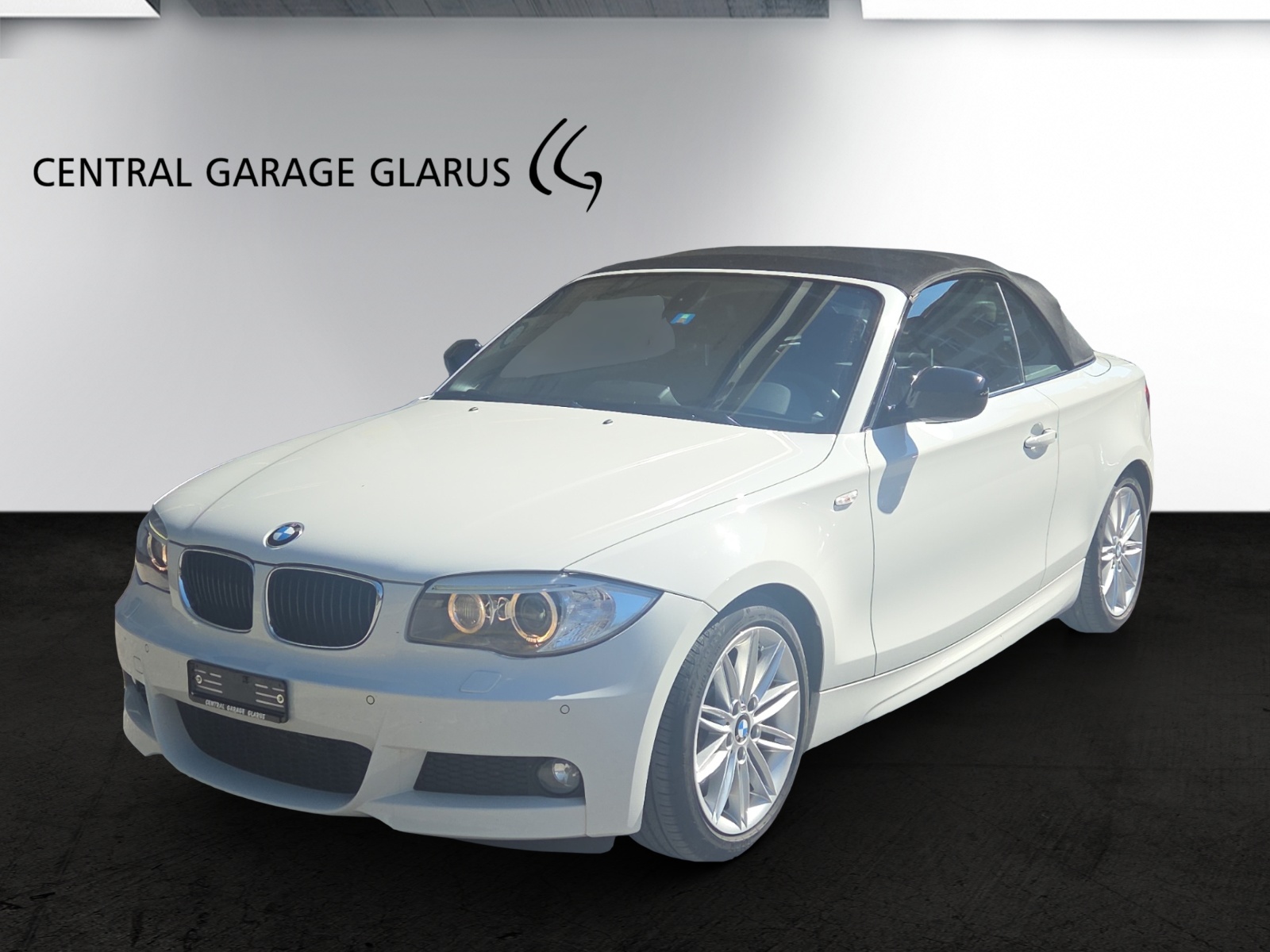 BMW 123d Cabrio-image-8