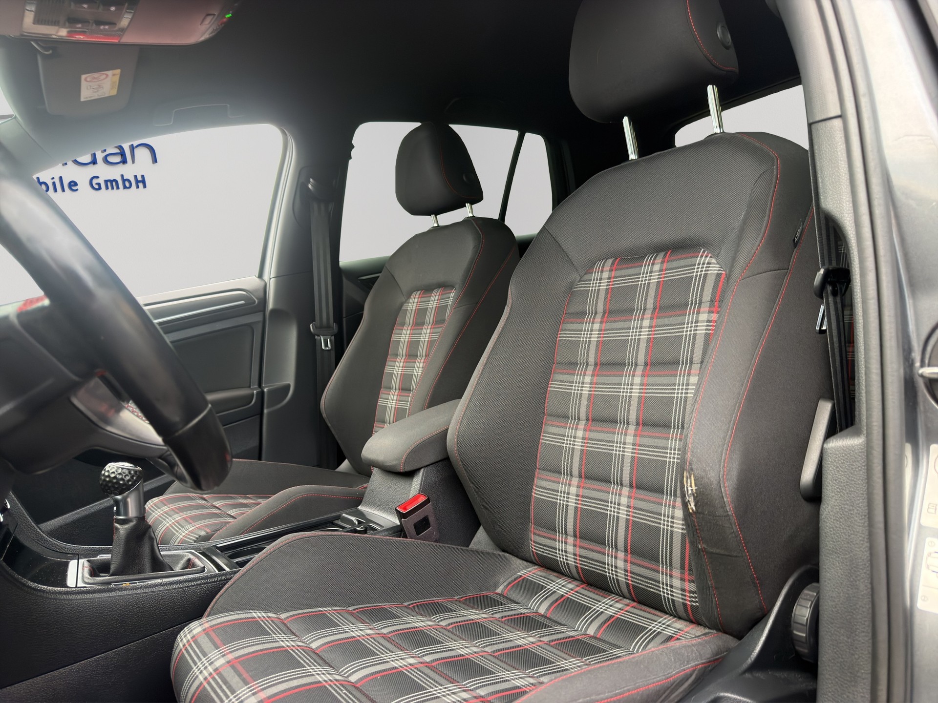 VW Golf 2.0 TSI GTI Performance DSG-image-13