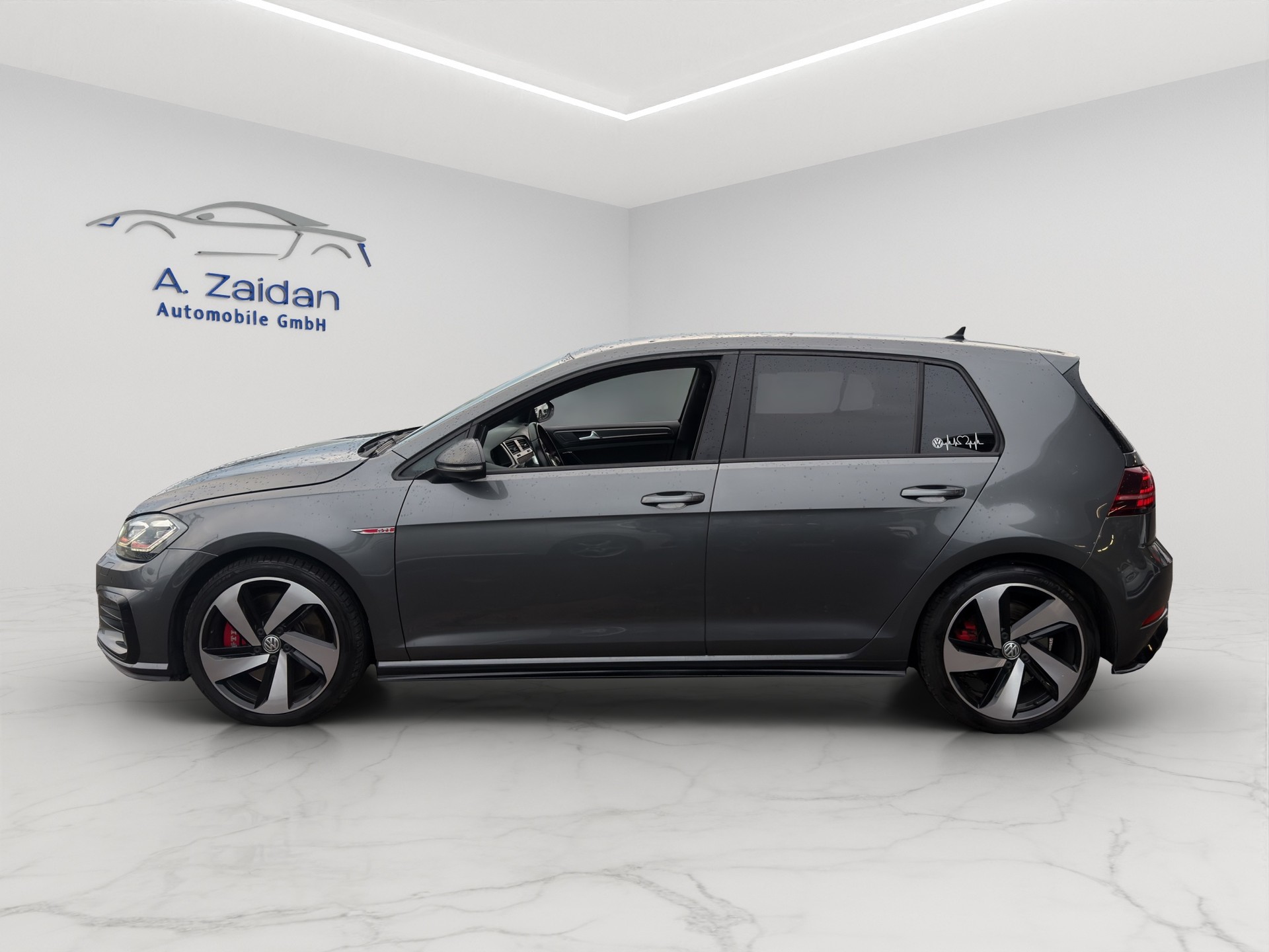VW Golf 2.0 TSI GTI Performance DSG-image-3