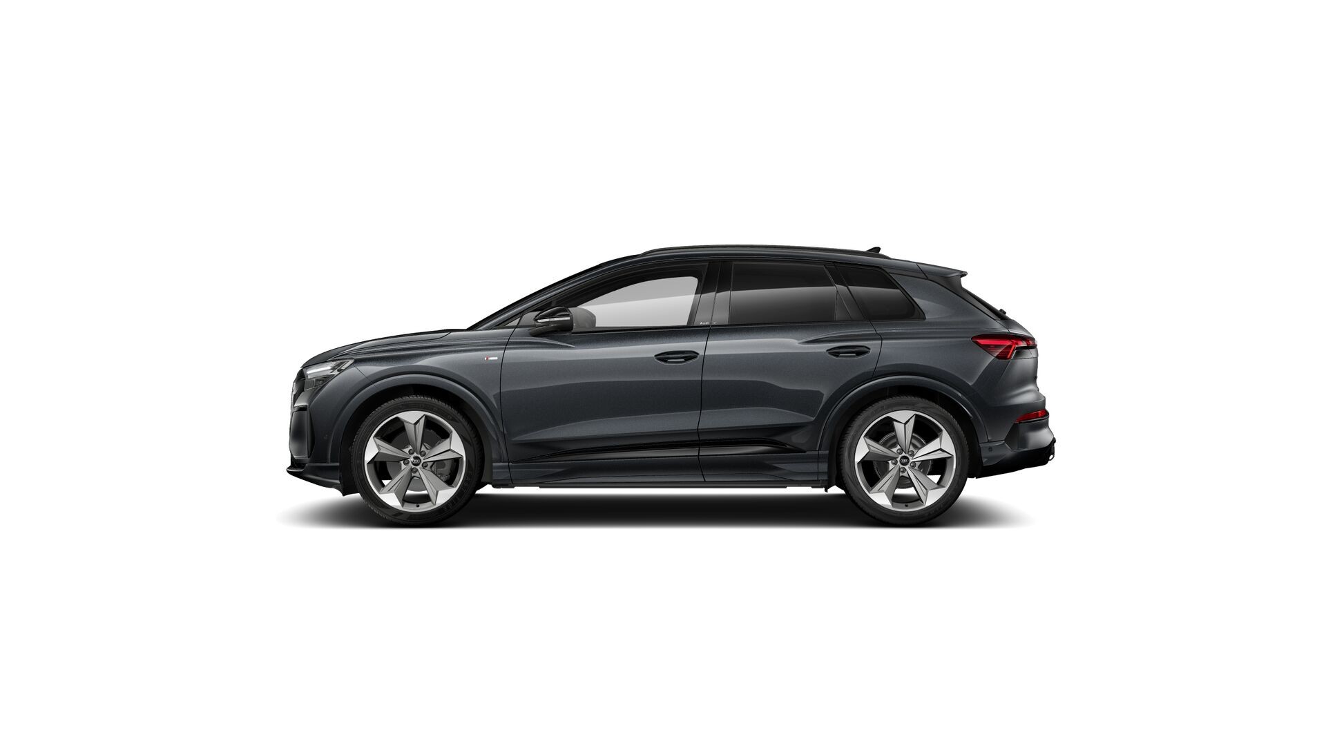 AUDI Q4 e-tron SUV quattro performance Swiss Ski-image-1