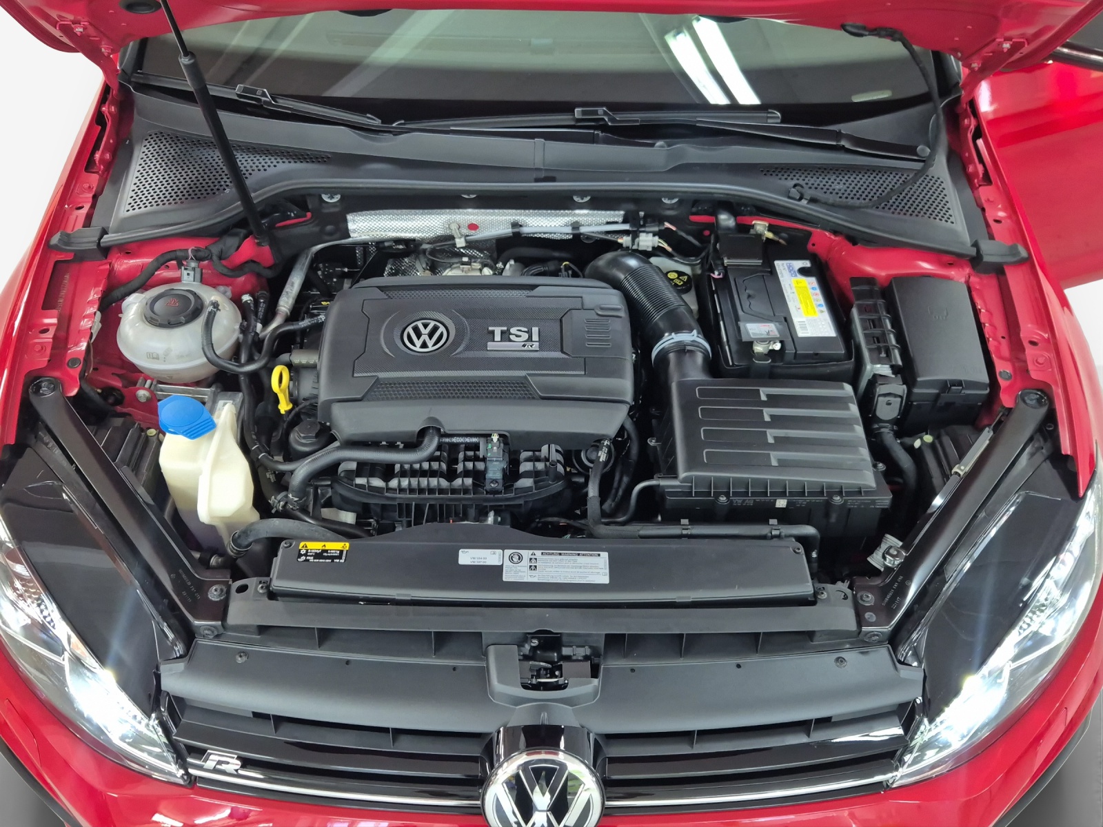 VW Golf 2.0 TSI R 4Motion DSG-image-15