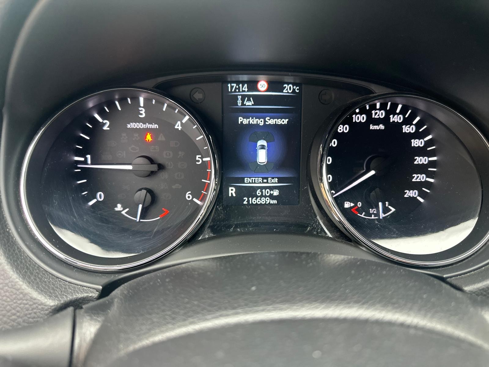 NISSAN Qashqai 1.6 dCi tekna Xtronic CVT-image-12