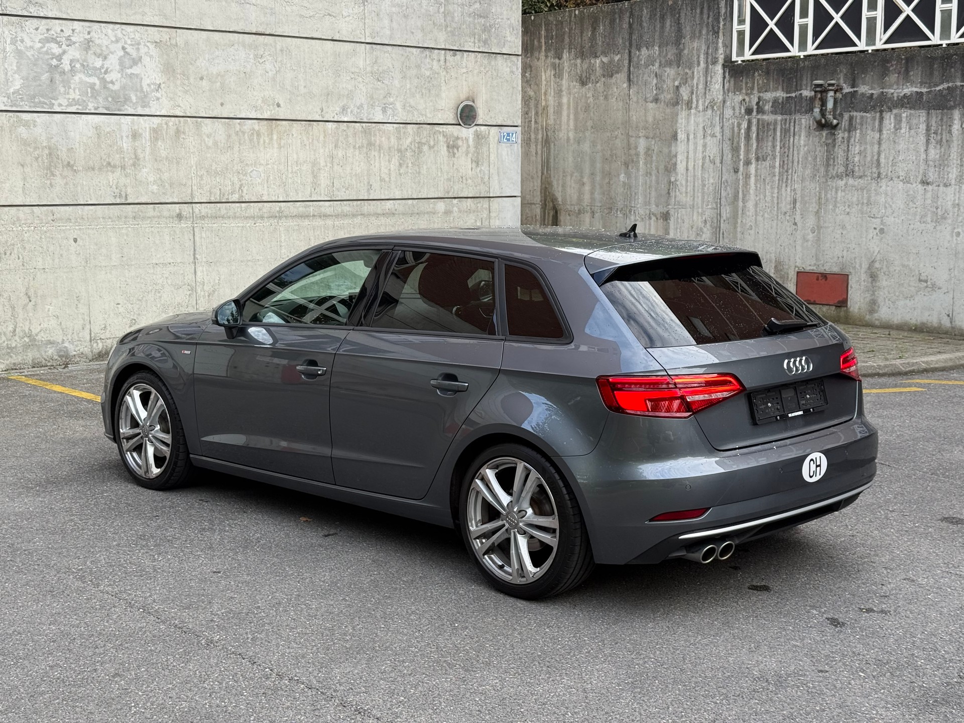 AUDI A3 Sportback 35 TFSI S Line Sport S-tronic-image-6