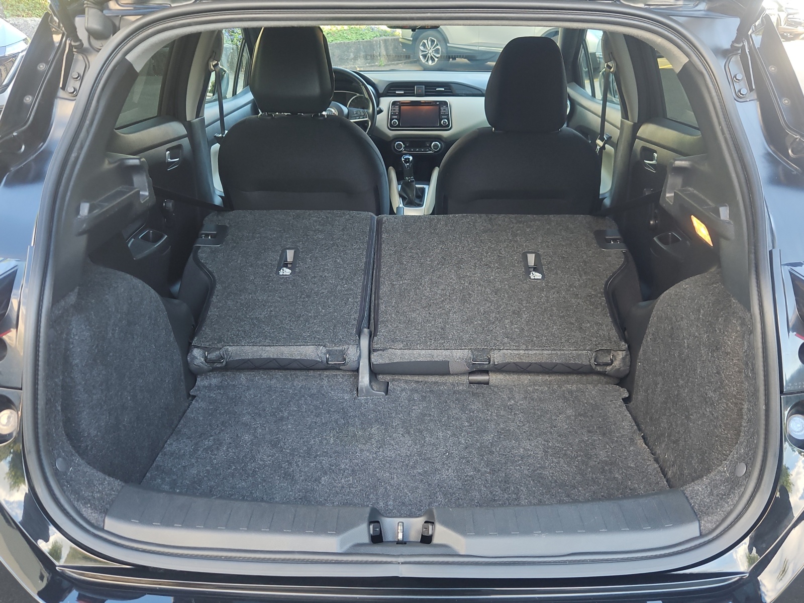 NISSAN Micra 0.9 IG-T N-Connecta-image-14