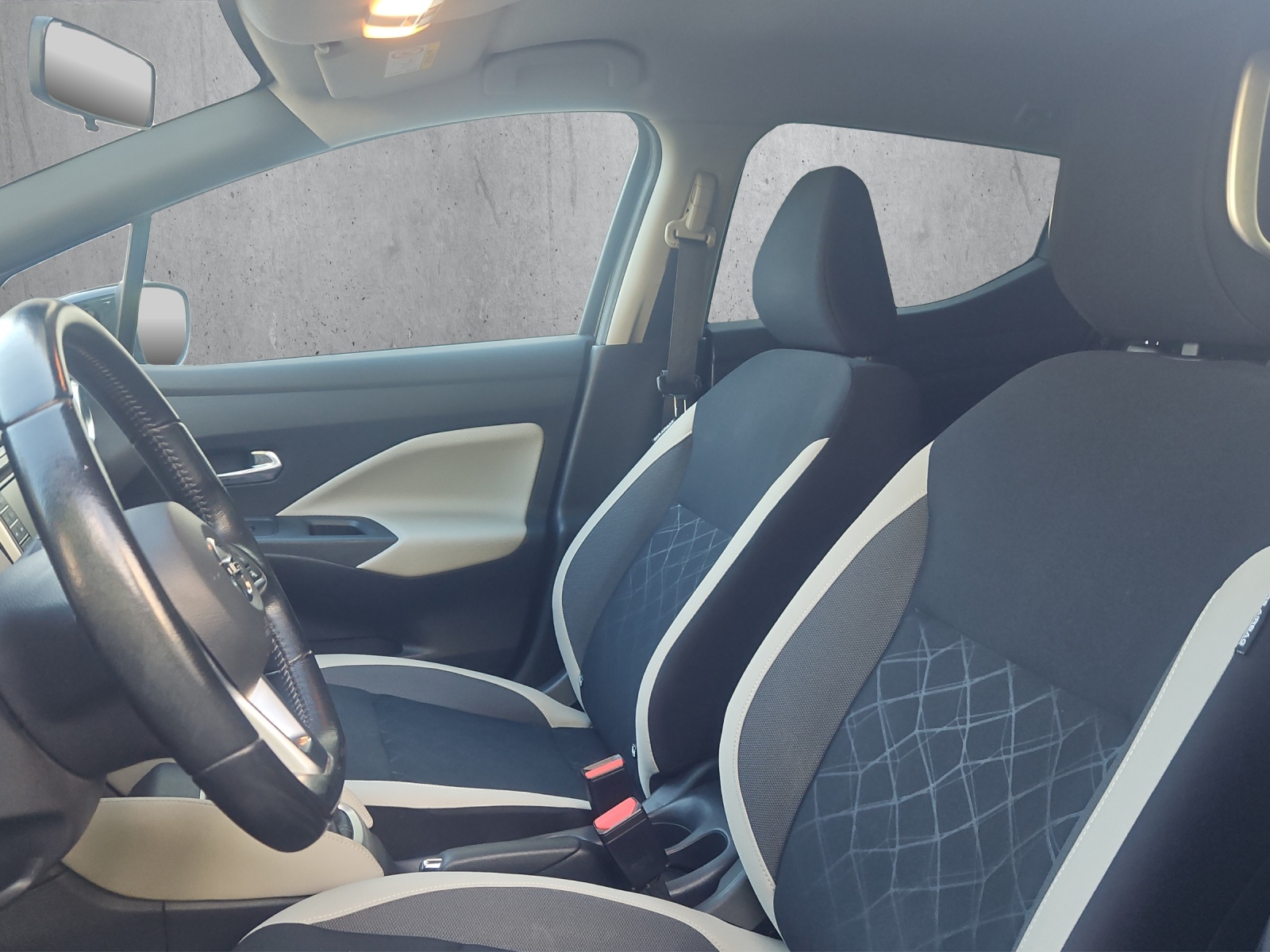 NISSAN Micra 0.9 IG-T N-Connecta-image-8