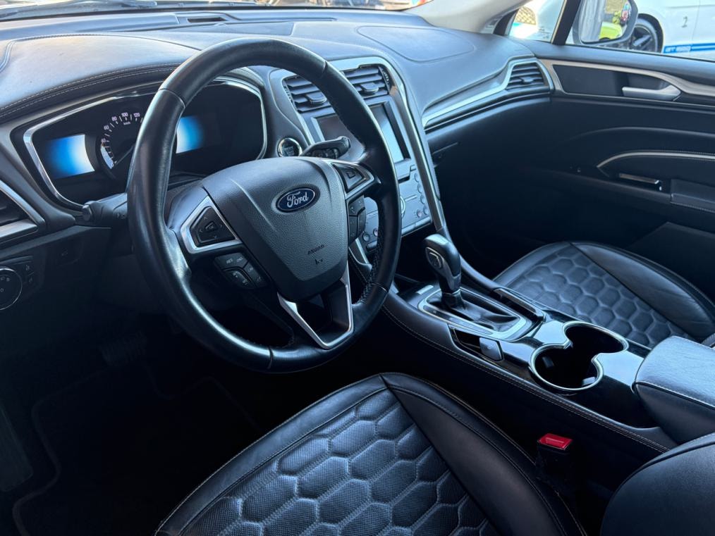 FORD Mondeo 2.0 HEV Vignale eCVT-image-3
