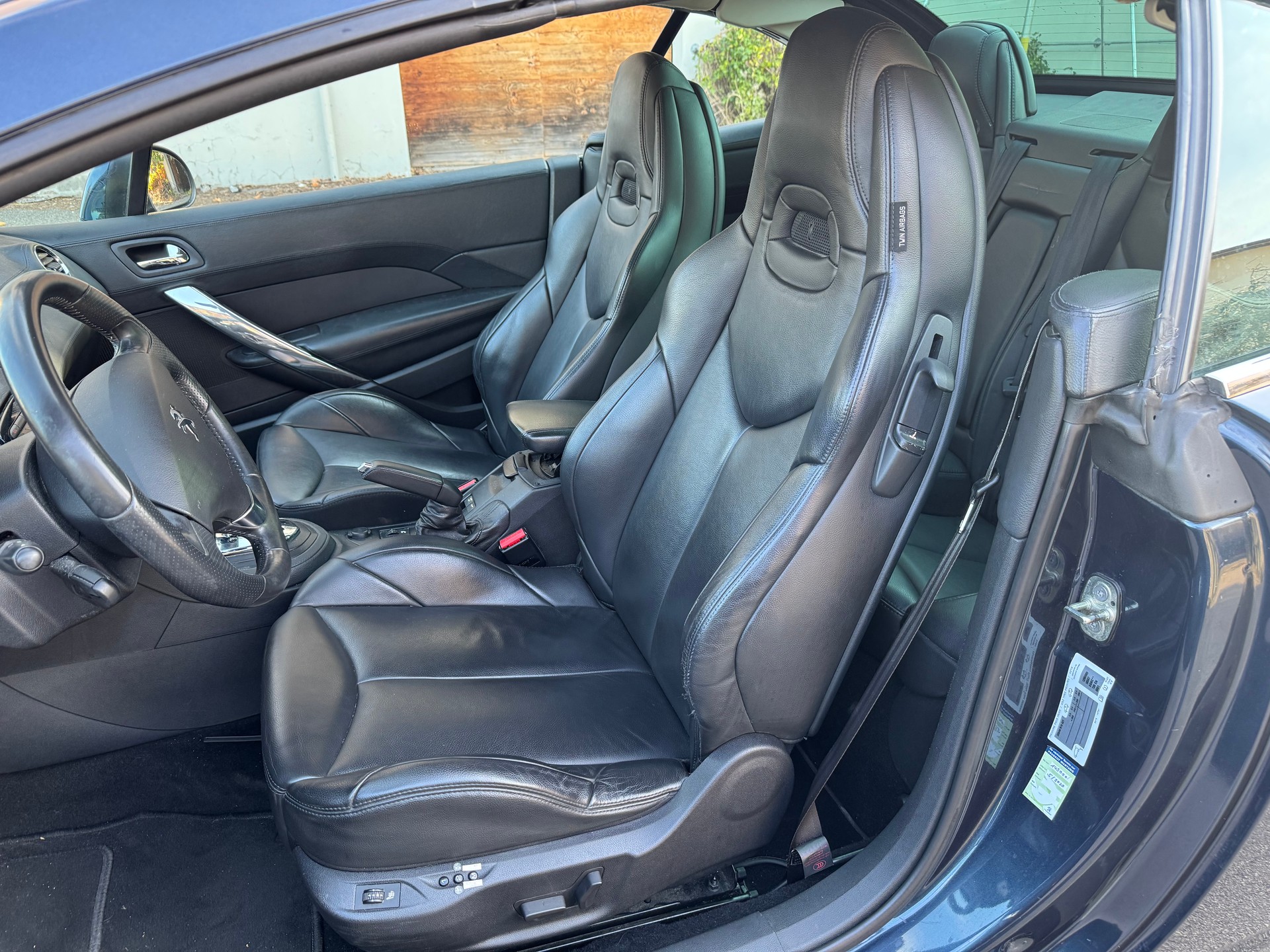 PEUGEOT 308 CC 2.0 HDI Allure Automatic-image-9