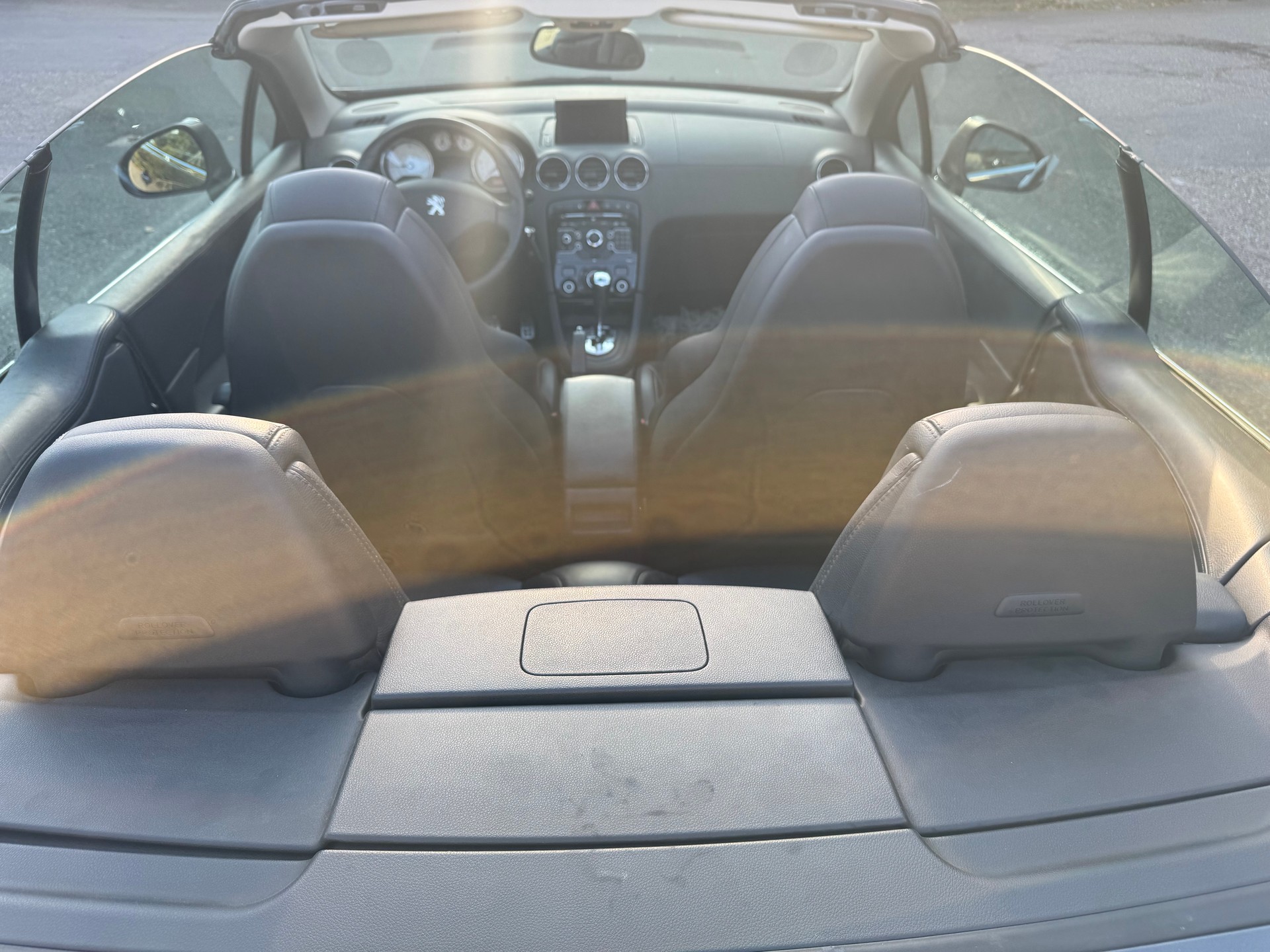 PEUGEOT 308 CC 2.0 HDI Allure Automatic-image-12