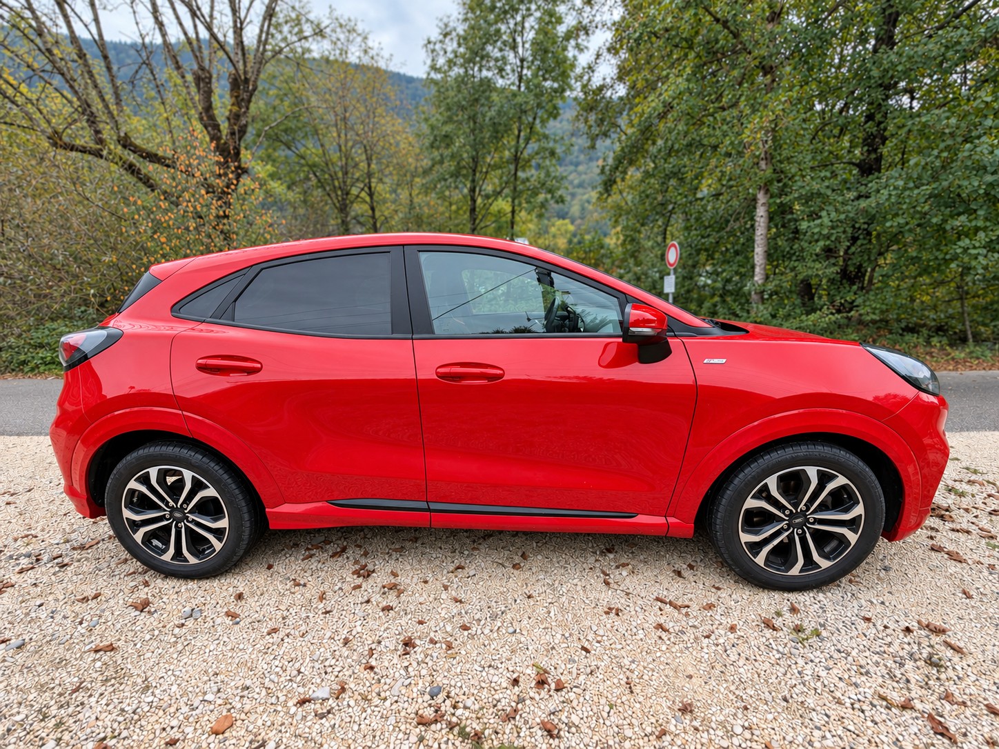 FORD 1.0 EcoB Hybrid ST-Line-image-2