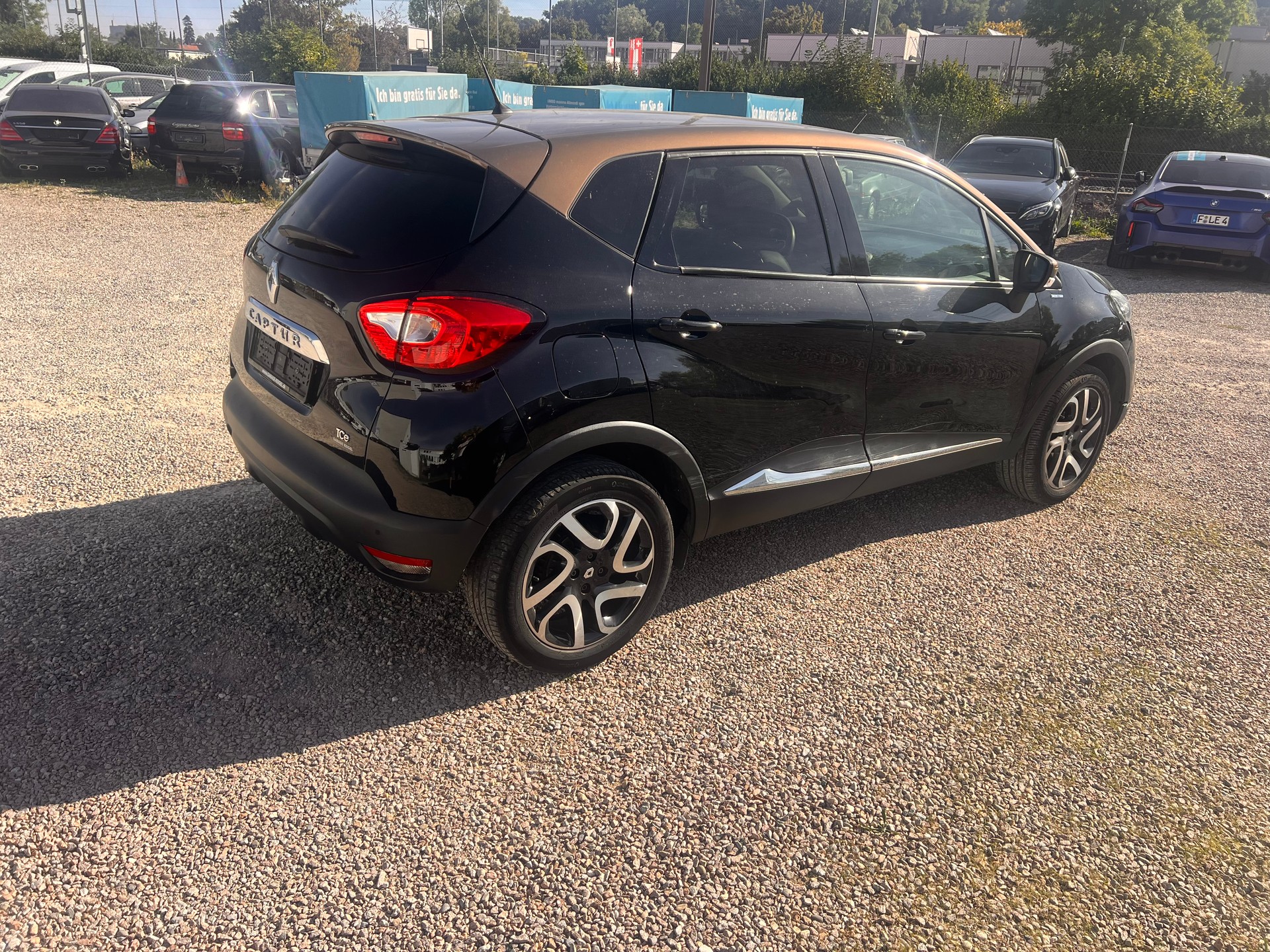 RENAULT Captur 1.2 T 16V Iconic EDC-image-5