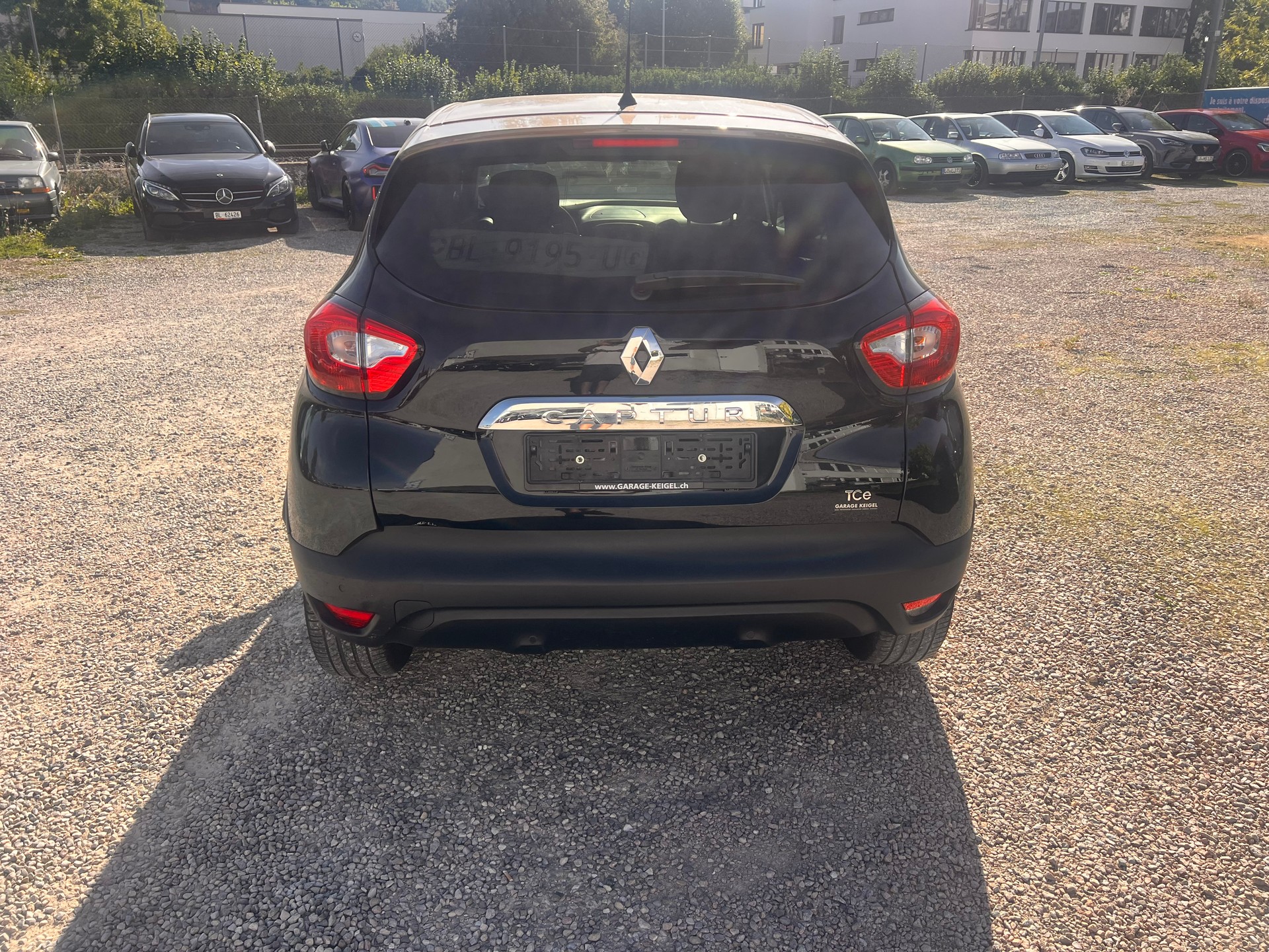 RENAULT Captur 1.2 T 16V Iconic EDC-image-3