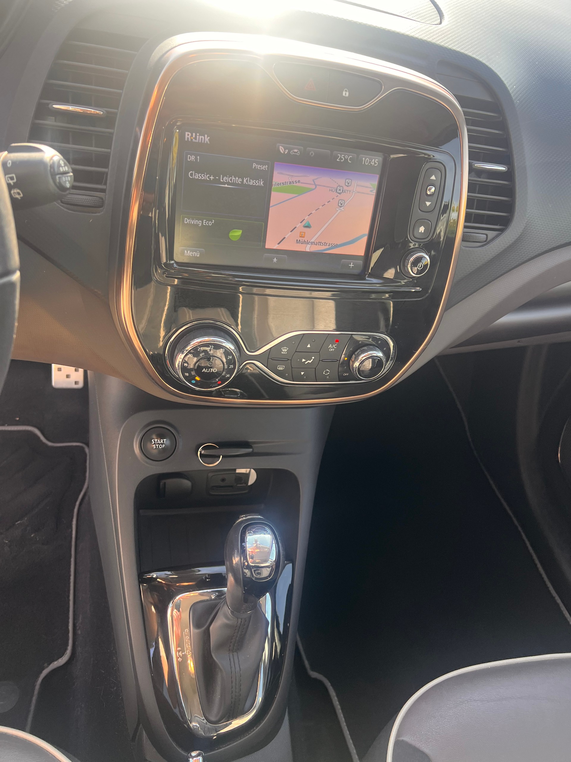 RENAULT Captur 1.2 T 16V Iconic EDC-image-14