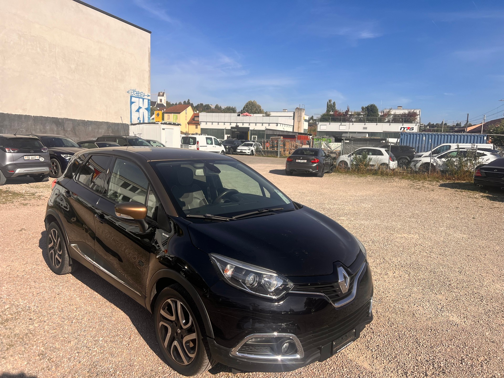 RENAULT Captur 1.2 T 16V Iconic EDC-image-1
