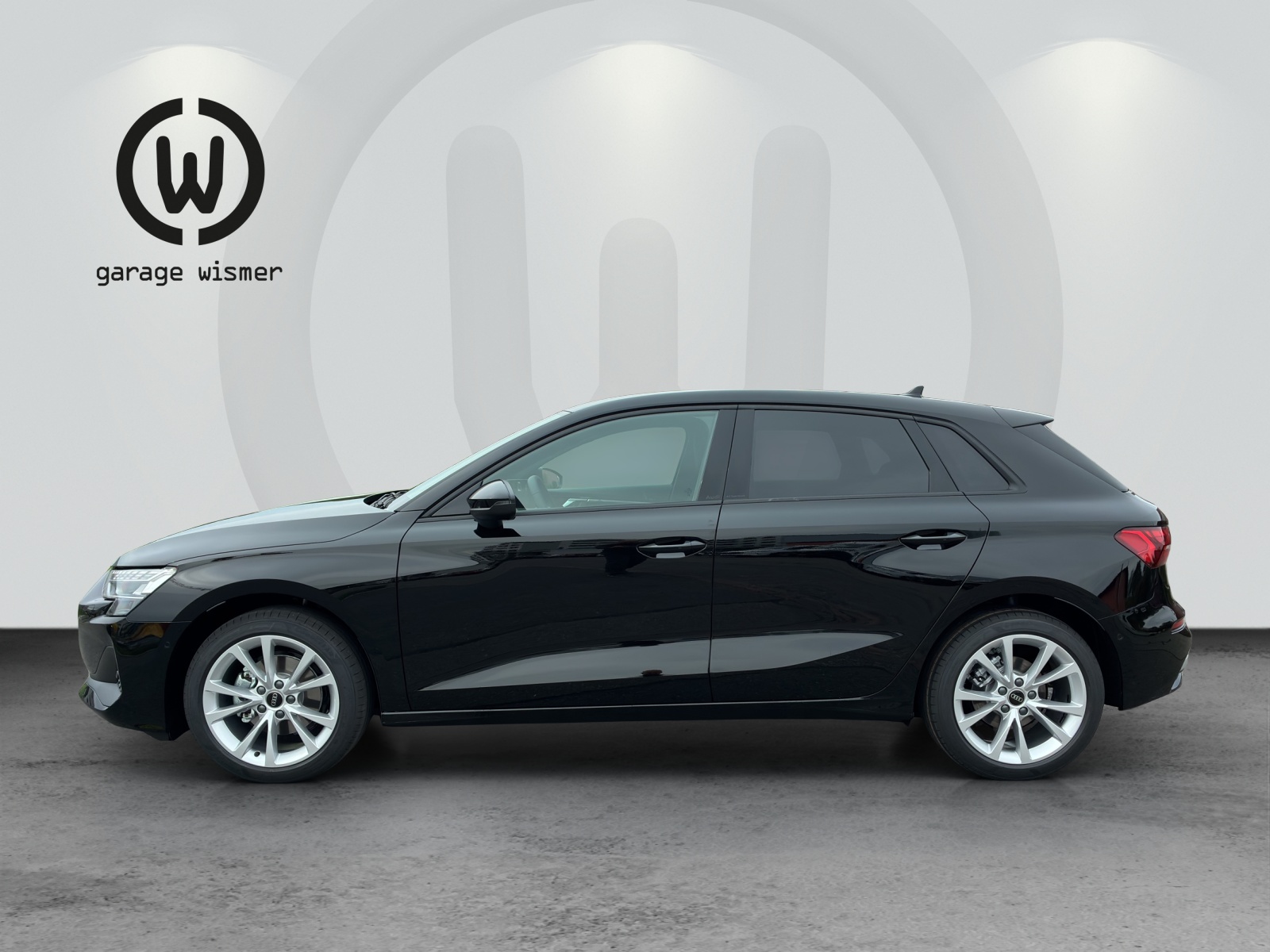AUDI A3 Sportback TFSI 85 kW Ambition S-tronic-image-1