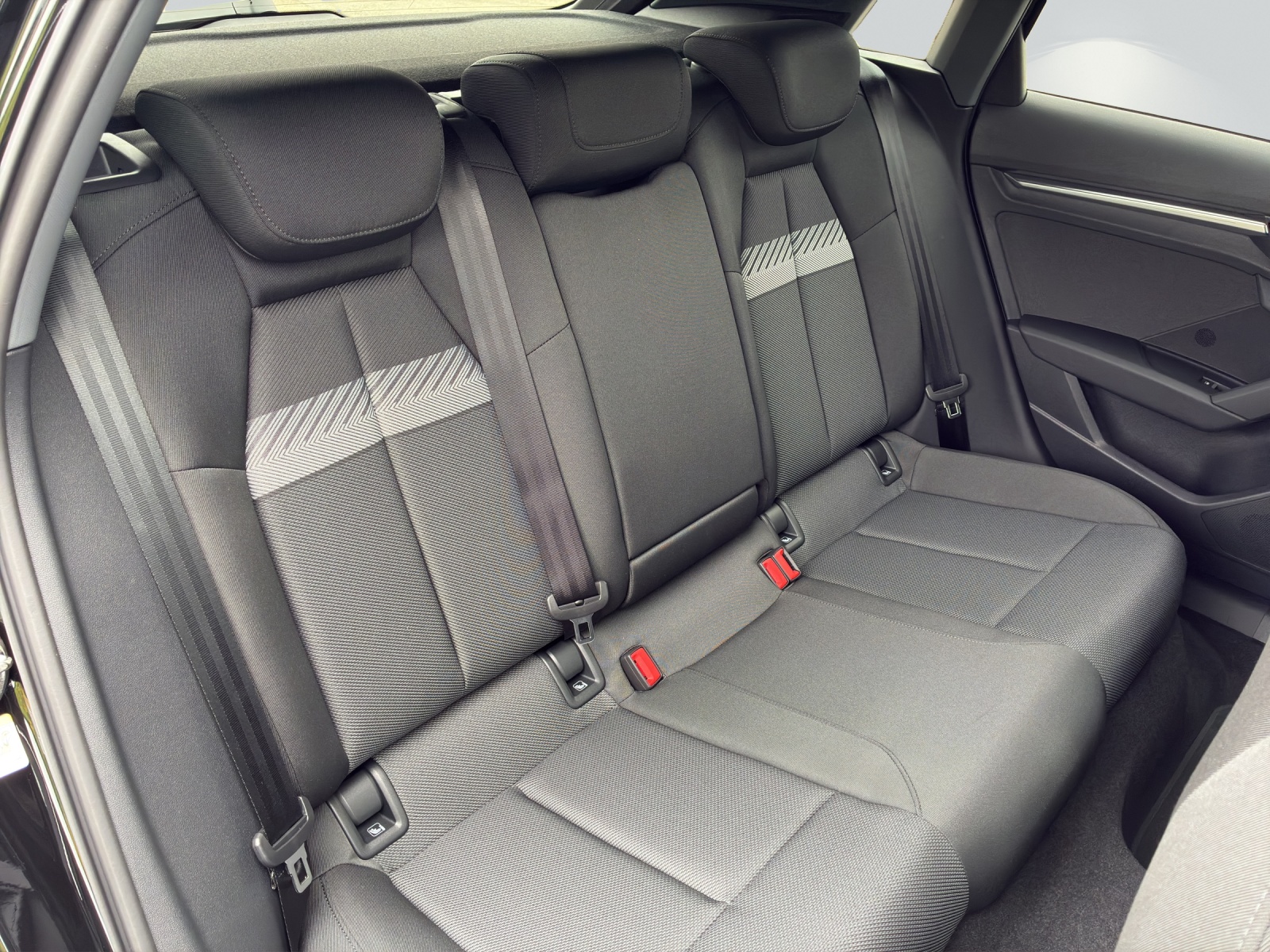 AUDI A3 Sportback TFSI 85 kW Ambition S-tronic-image-8