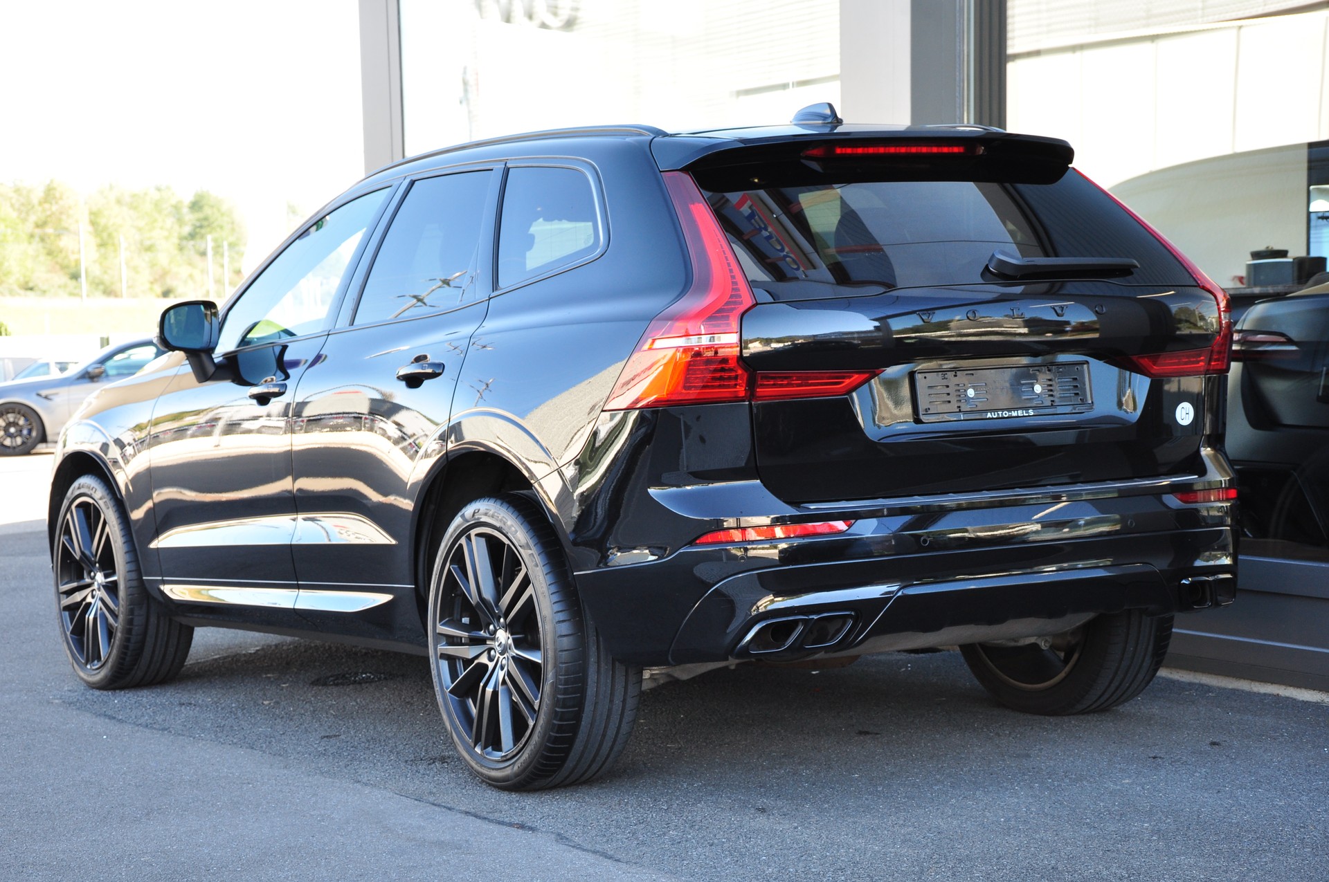 VOLVO XC60 T5 AWD R-Design Geartronic-image-6