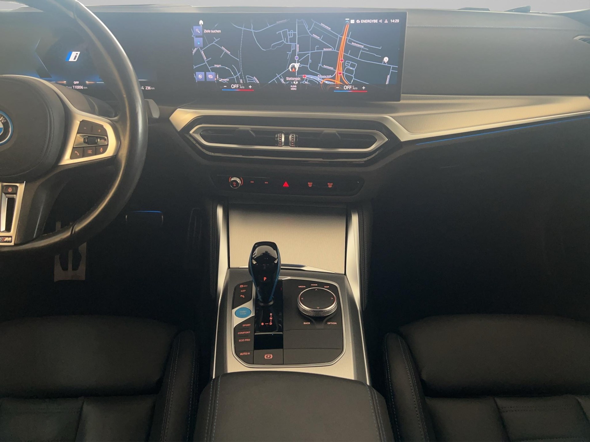 BMW i4 xDrive M50-image-15
