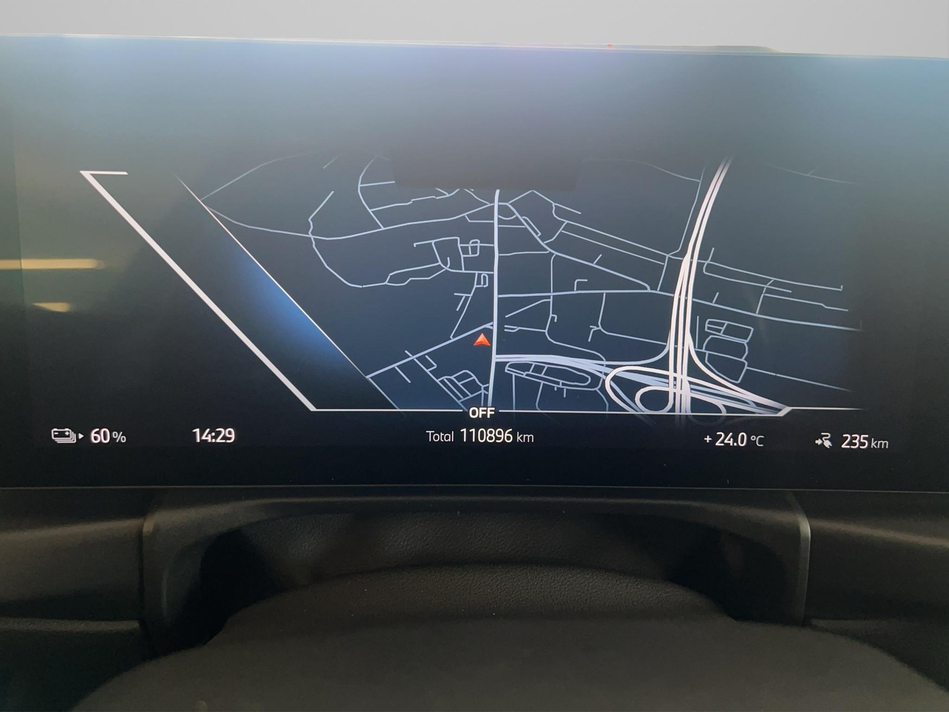 BMW i4 xDrive M50-image-16