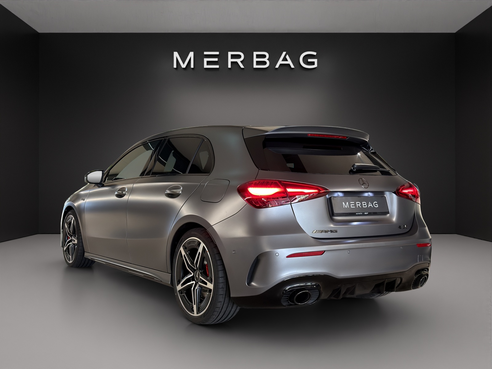 MERCEDES-BENZ A AMG 35 4Matic 8G-DCT-image-3