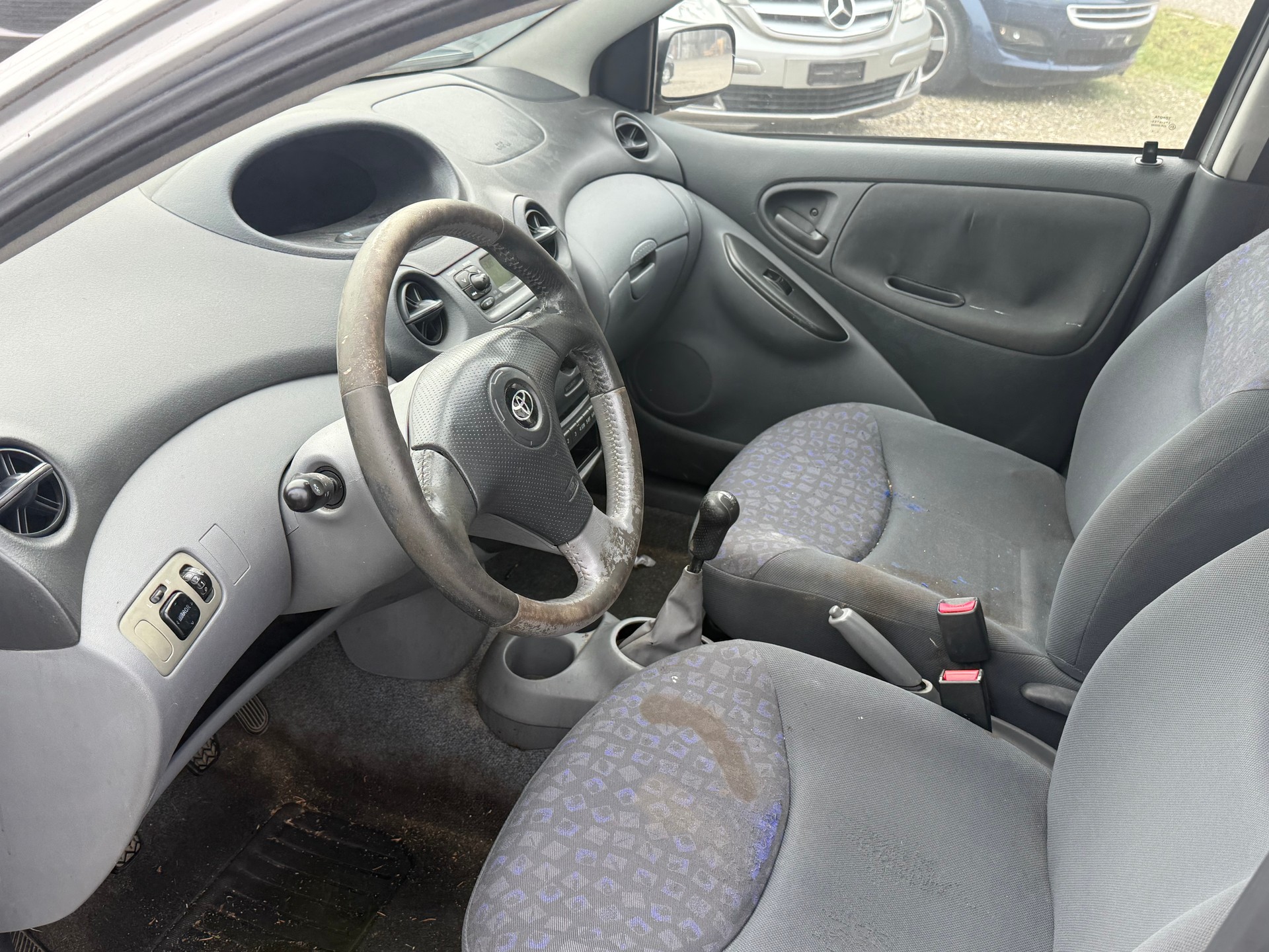 TOYOTA Yaris 1.3-image-6