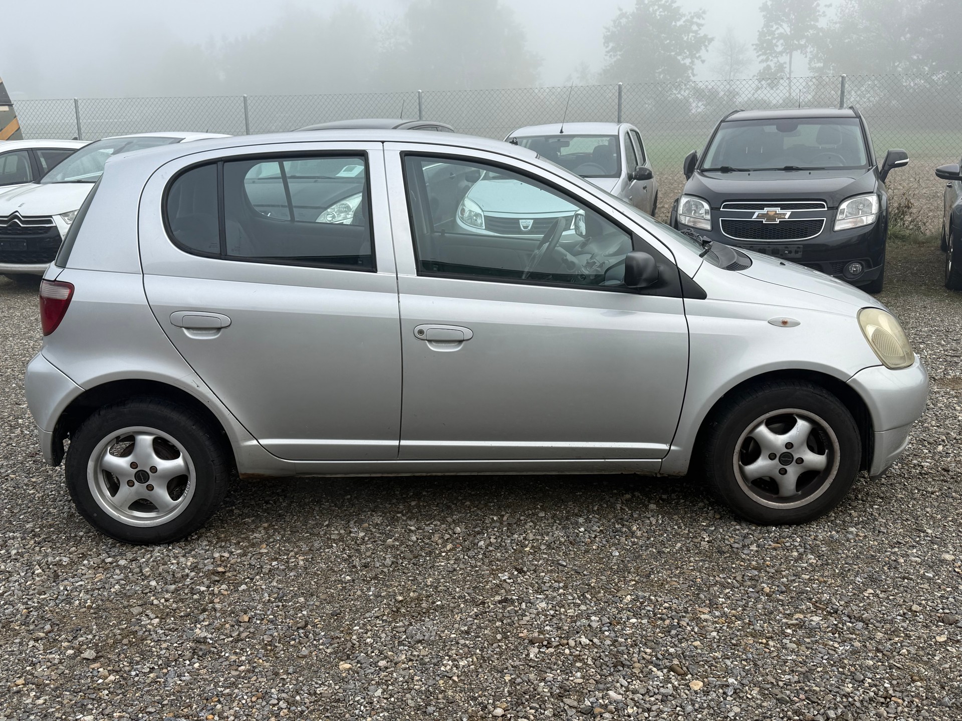 TOYOTA Yaris 1.3-image-8