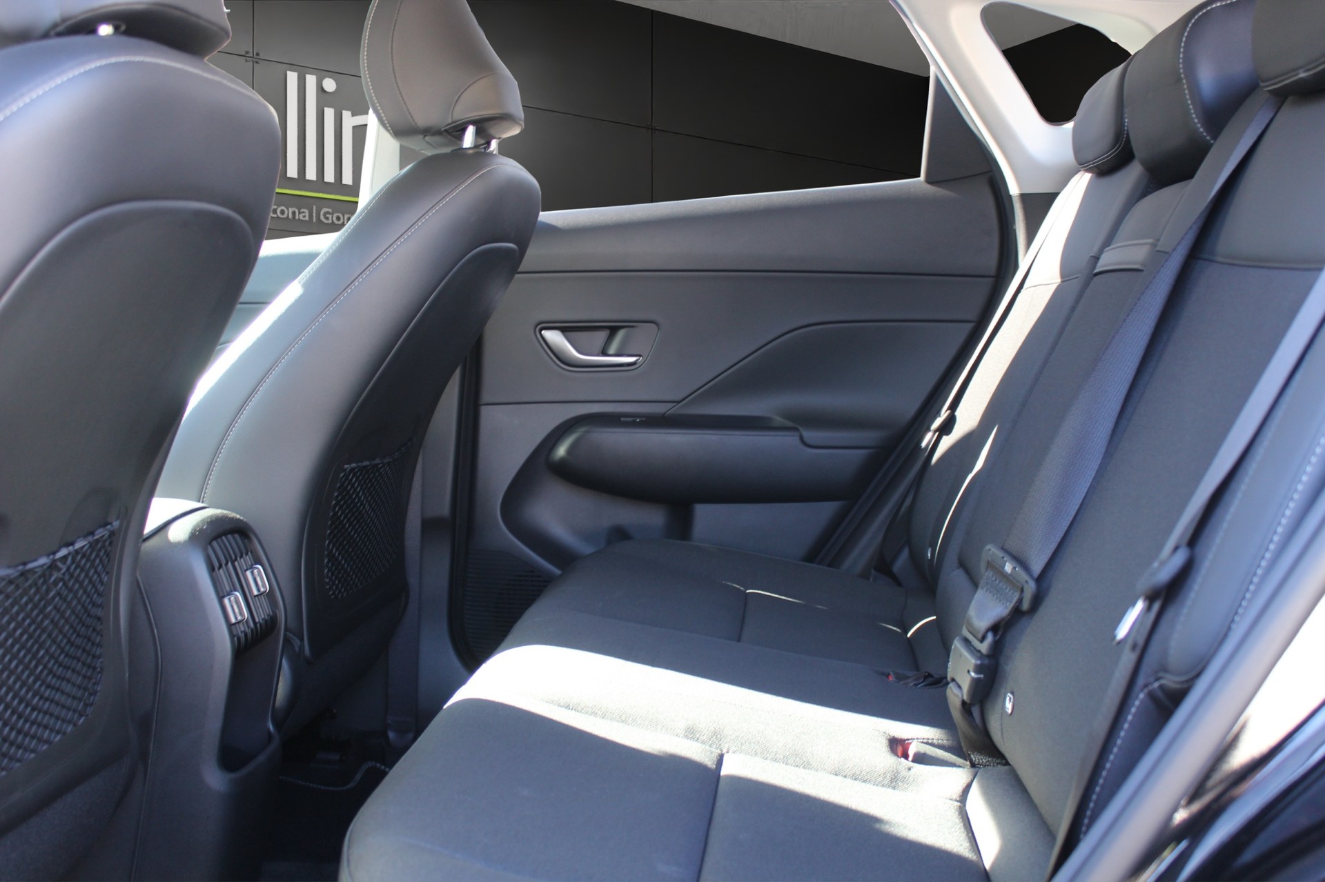 HYUNDAI Kona 1.6 GDi Hybrid Vertex-image-9