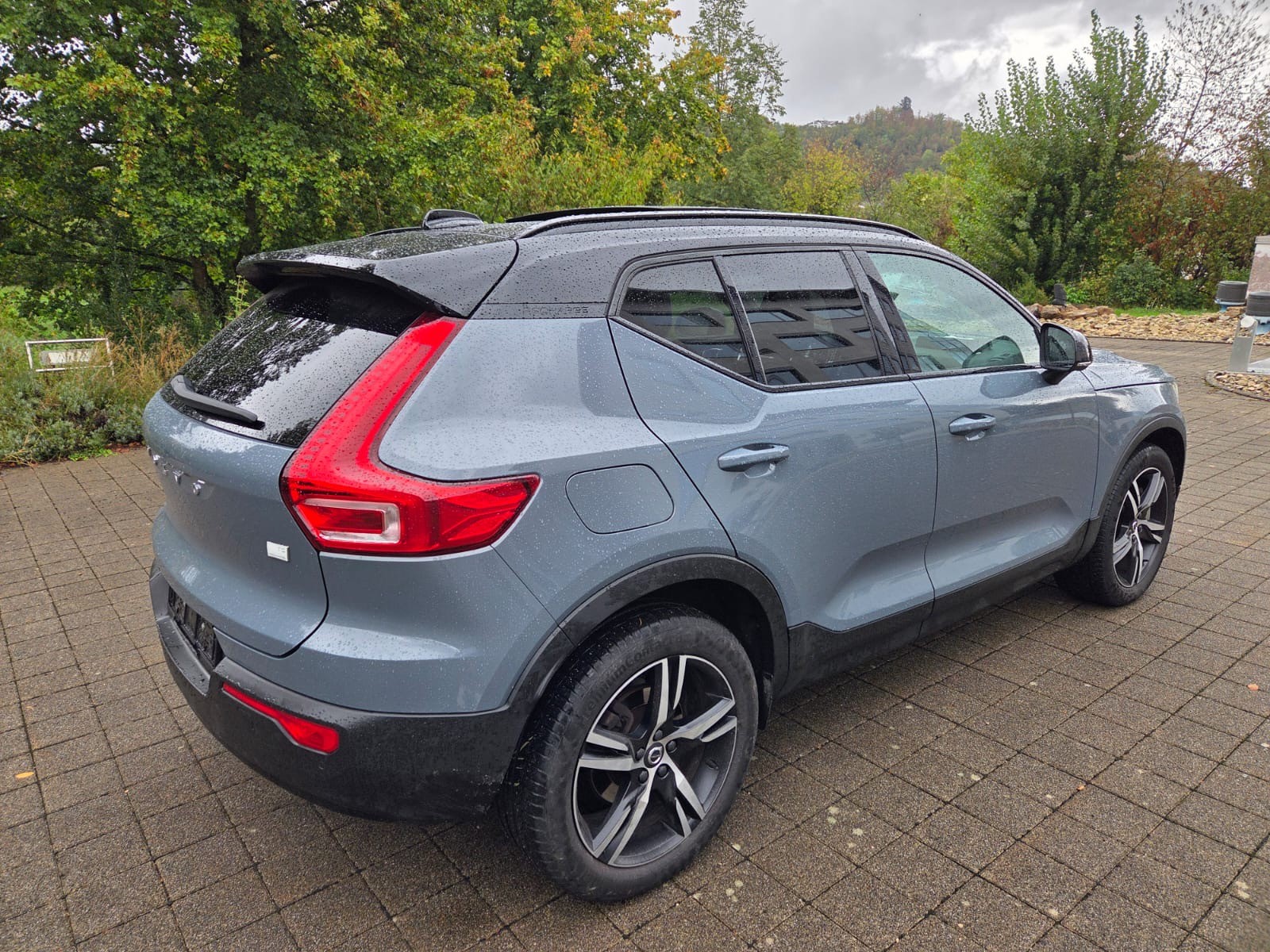 VOLVO XC40 T5 TwE R-Design DCT-image-5