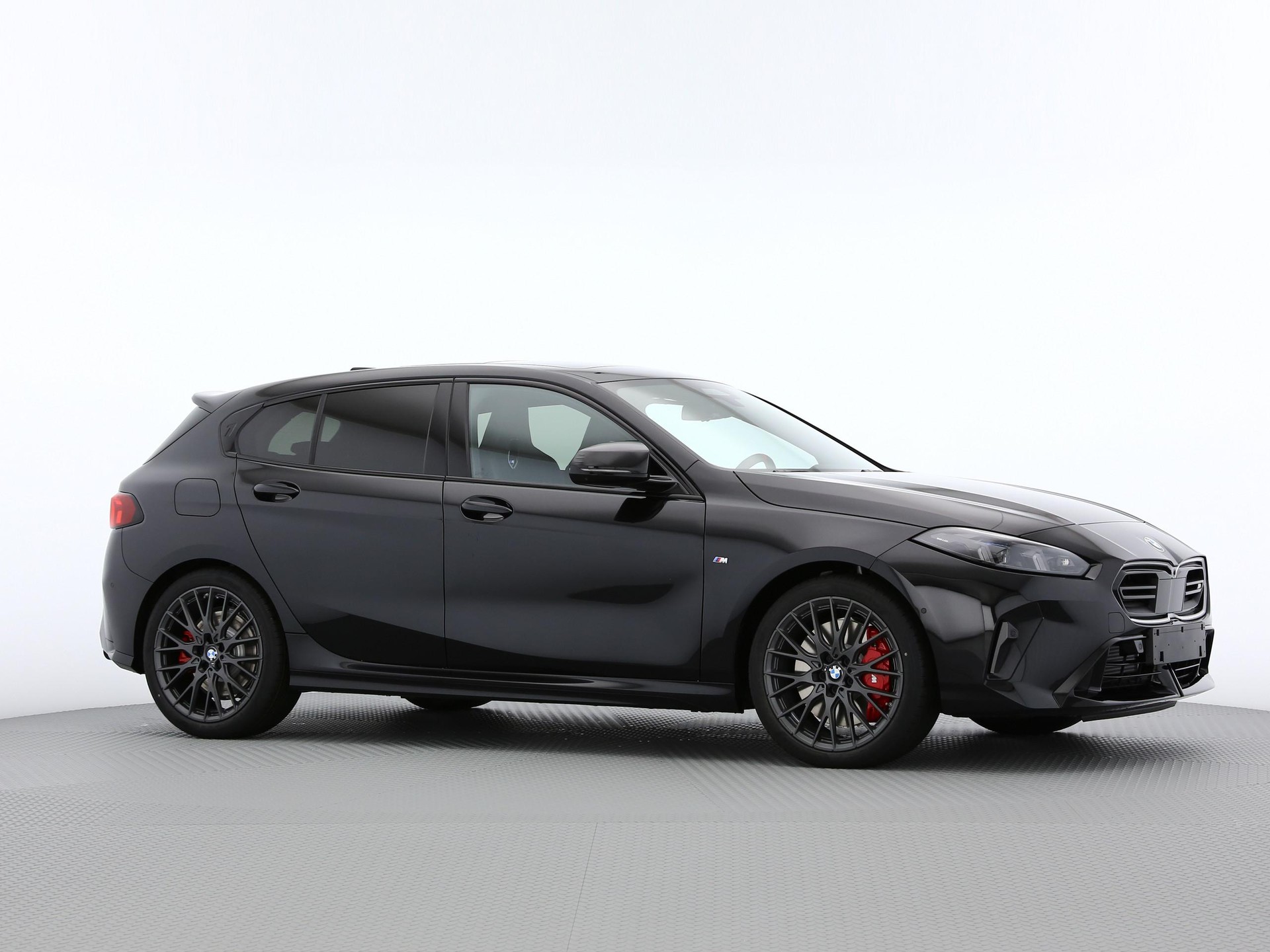 BMW 1er Reihe F70 M135i xDrive-image-25