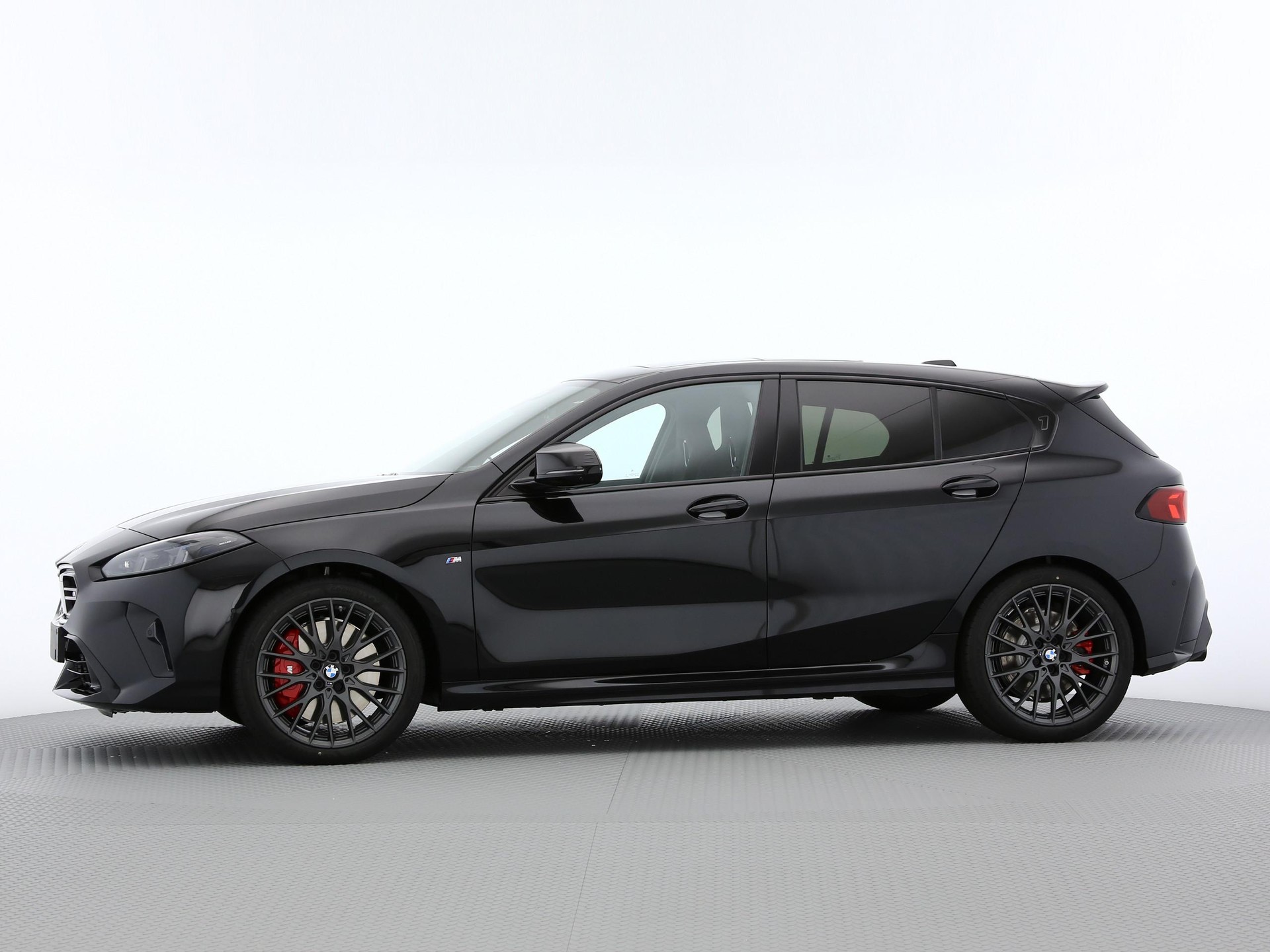 BMW 1er Reihe F70 M135i xDrive-image-10