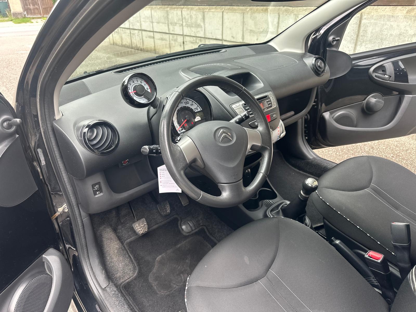 CITROEN C1 1.0i Séduction-image-8