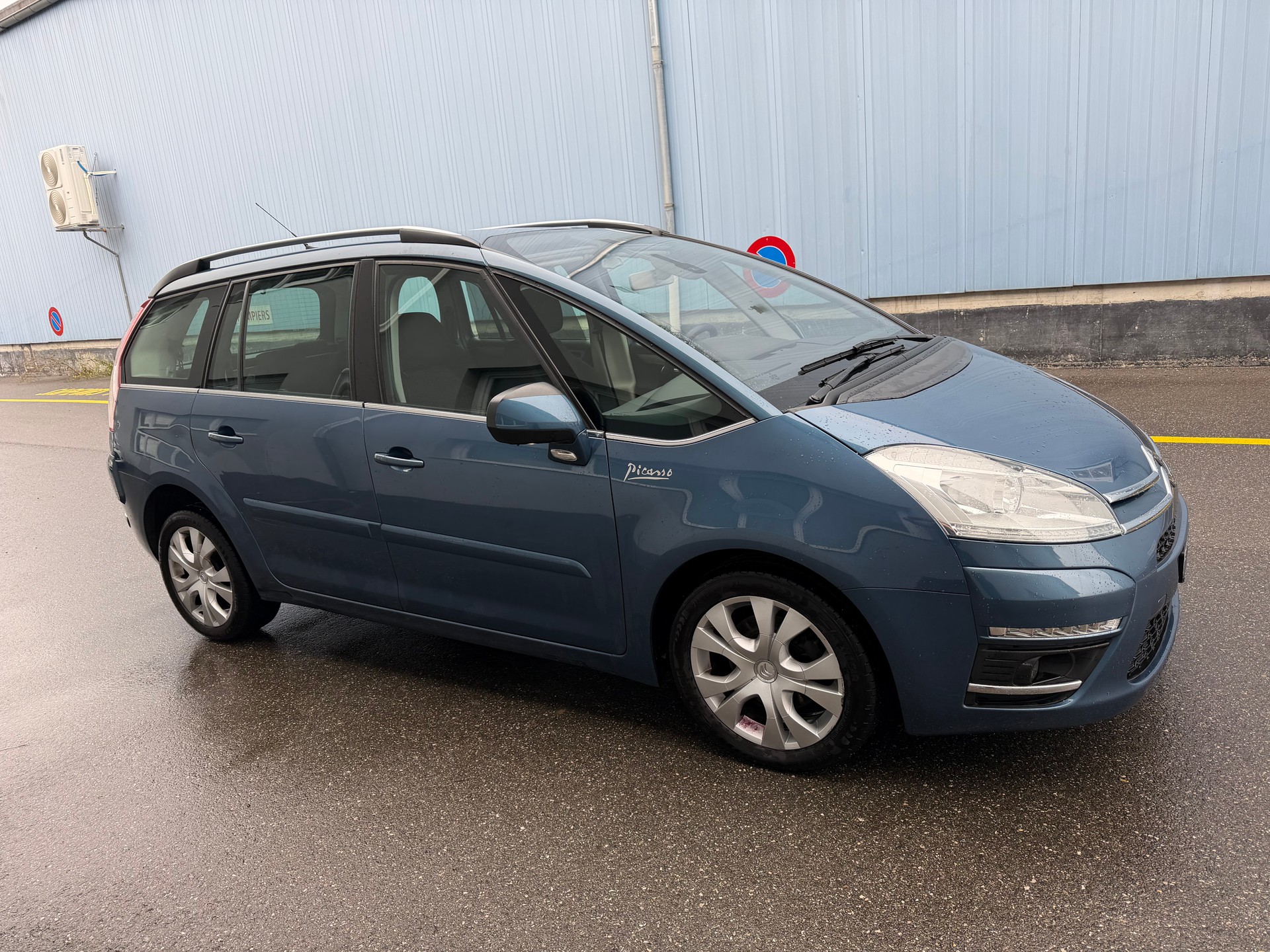 CITROEN C4 PICASSO-image-4