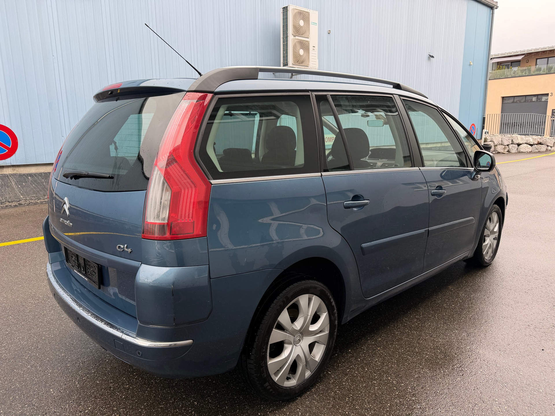 CITROEN C4 PICASSO-image-8