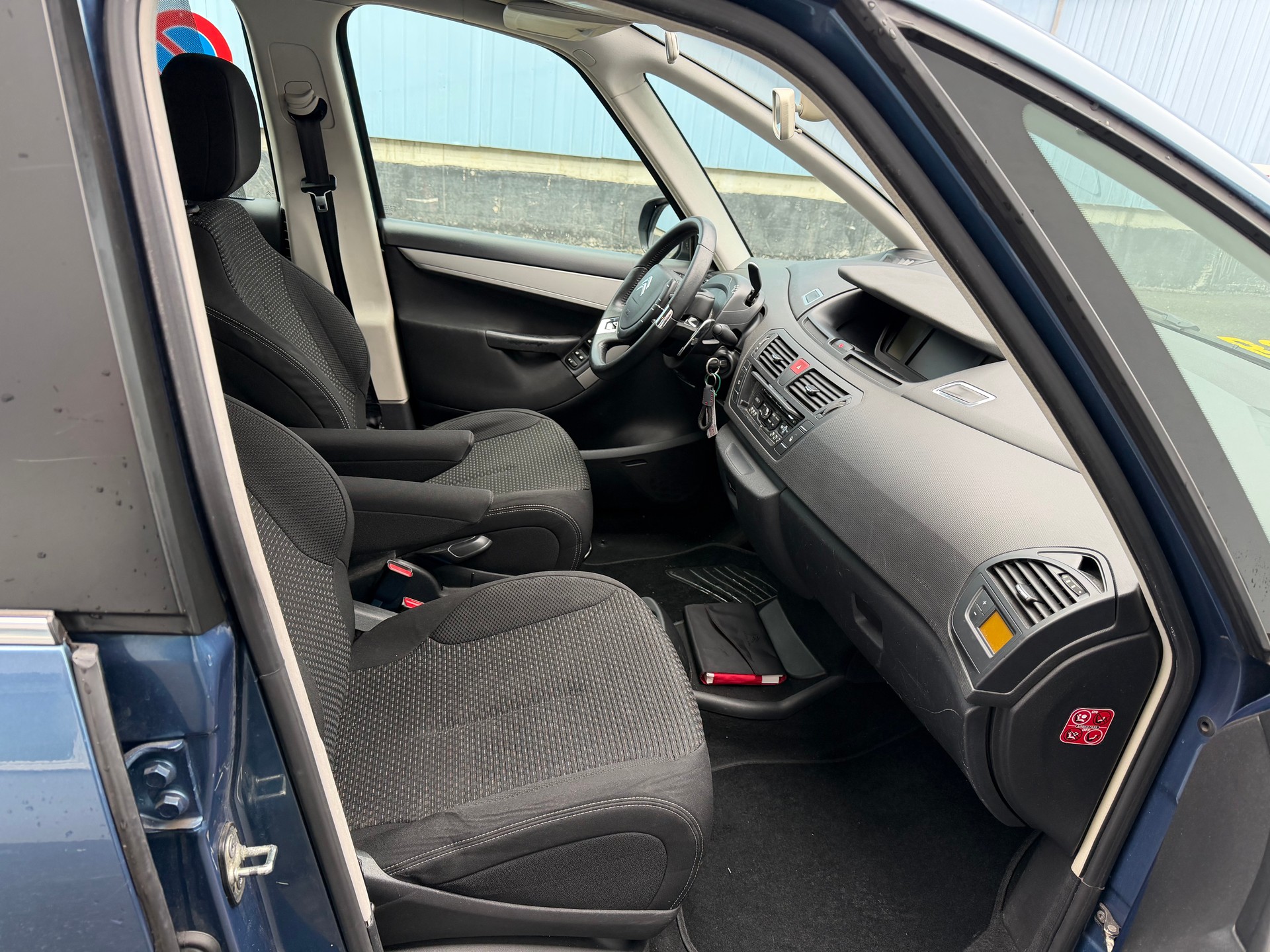 CITROEN C4 PICASSO-image-12
