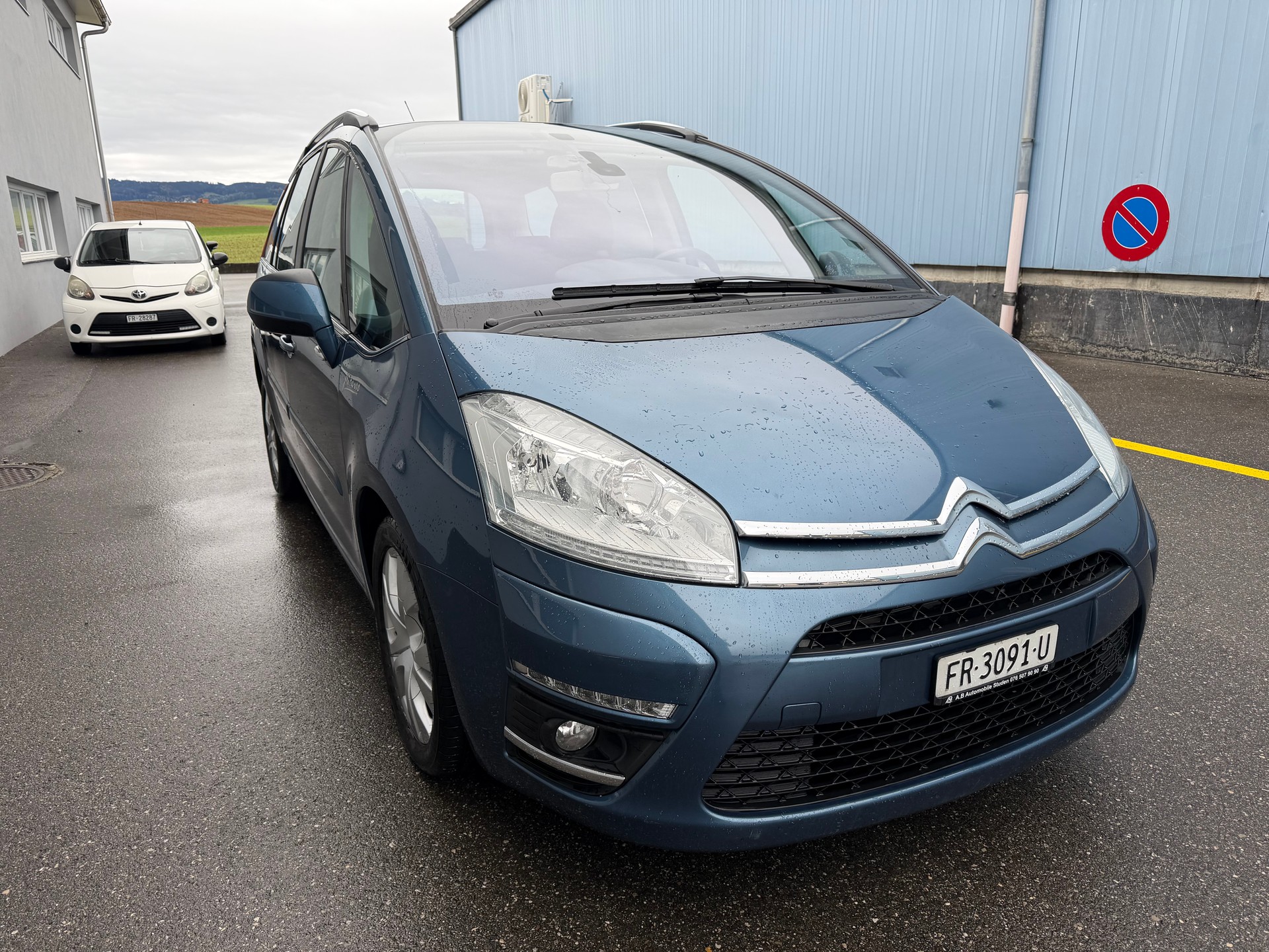 CITROEN C4 PICASSO-image-2