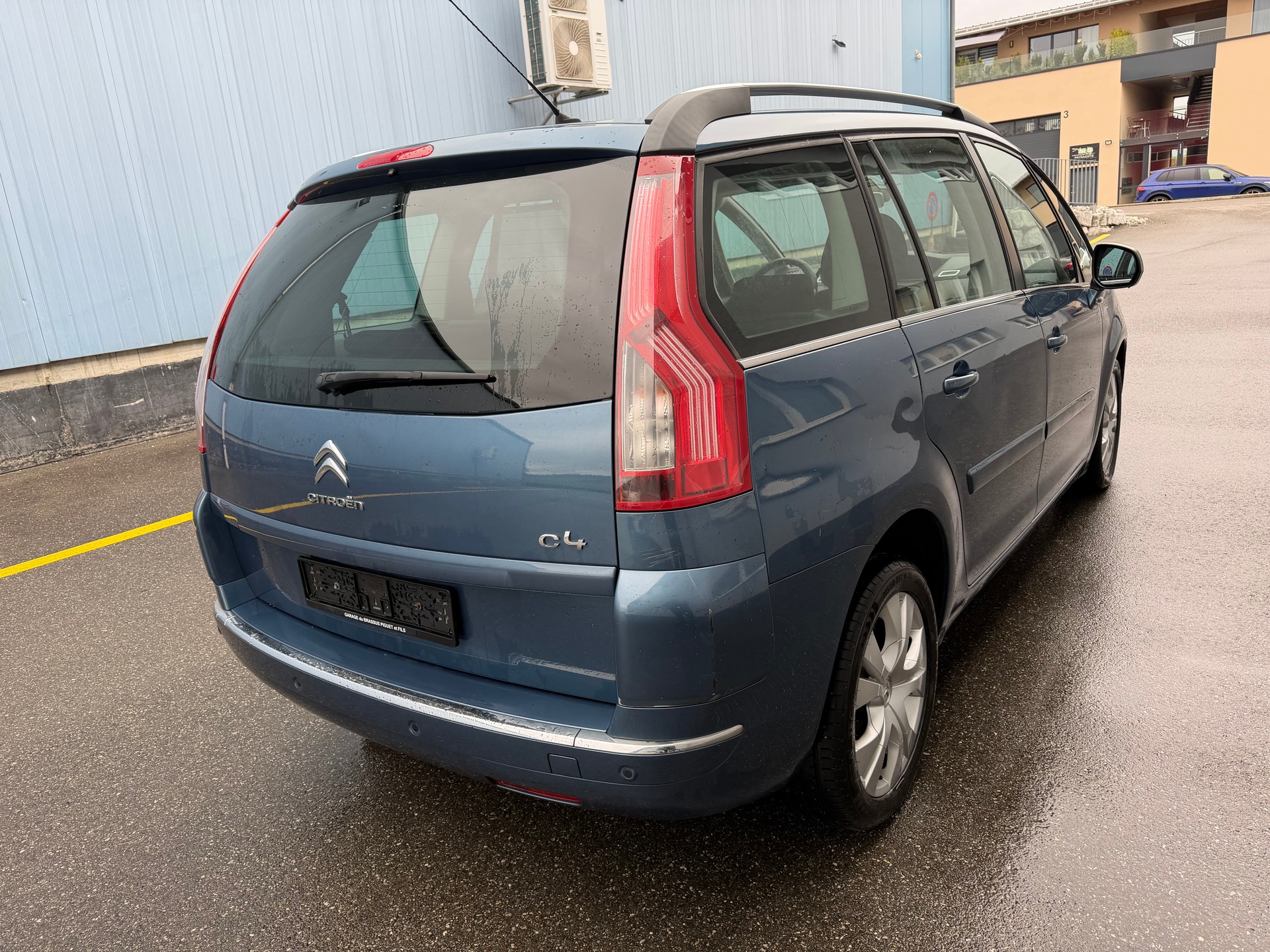 CITROEN C4 PICASSO-image-5