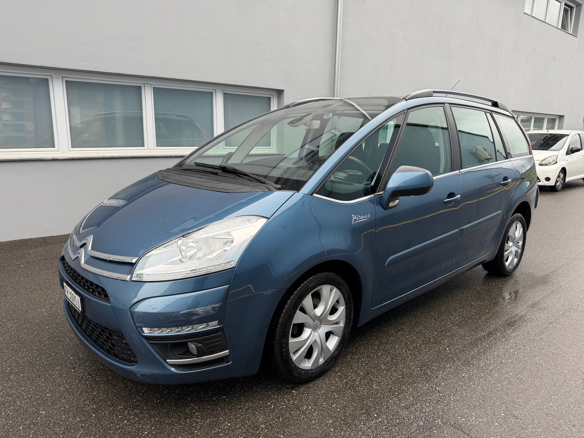 CITROEN C4 PICASSO-image-1