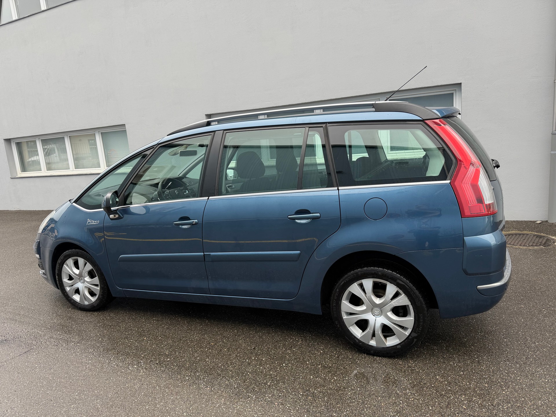 CITROEN C4 PICASSO-image-7