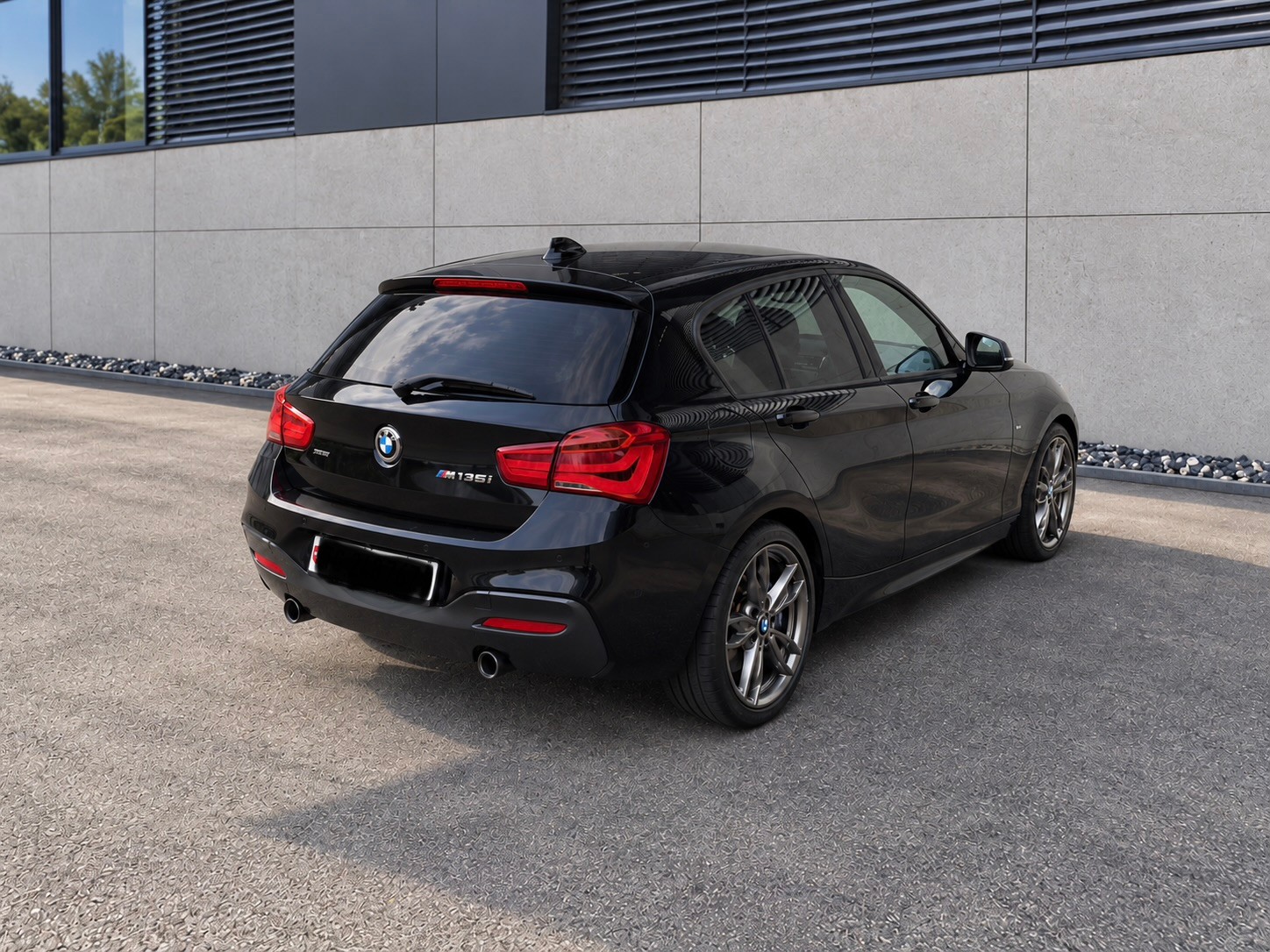 BMW M135i xDrive-image-2
