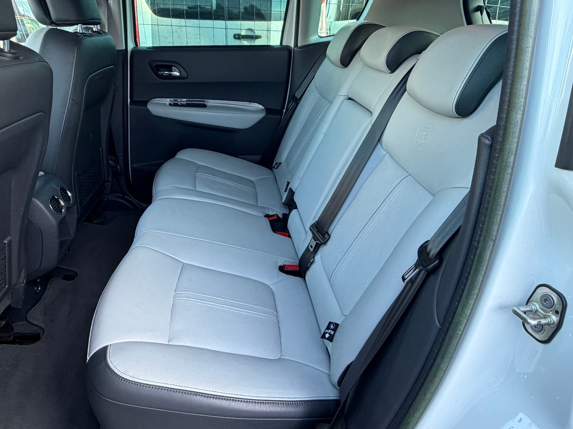 PEUGEOT 3008 1.6 16V T Sport Pack-image-7