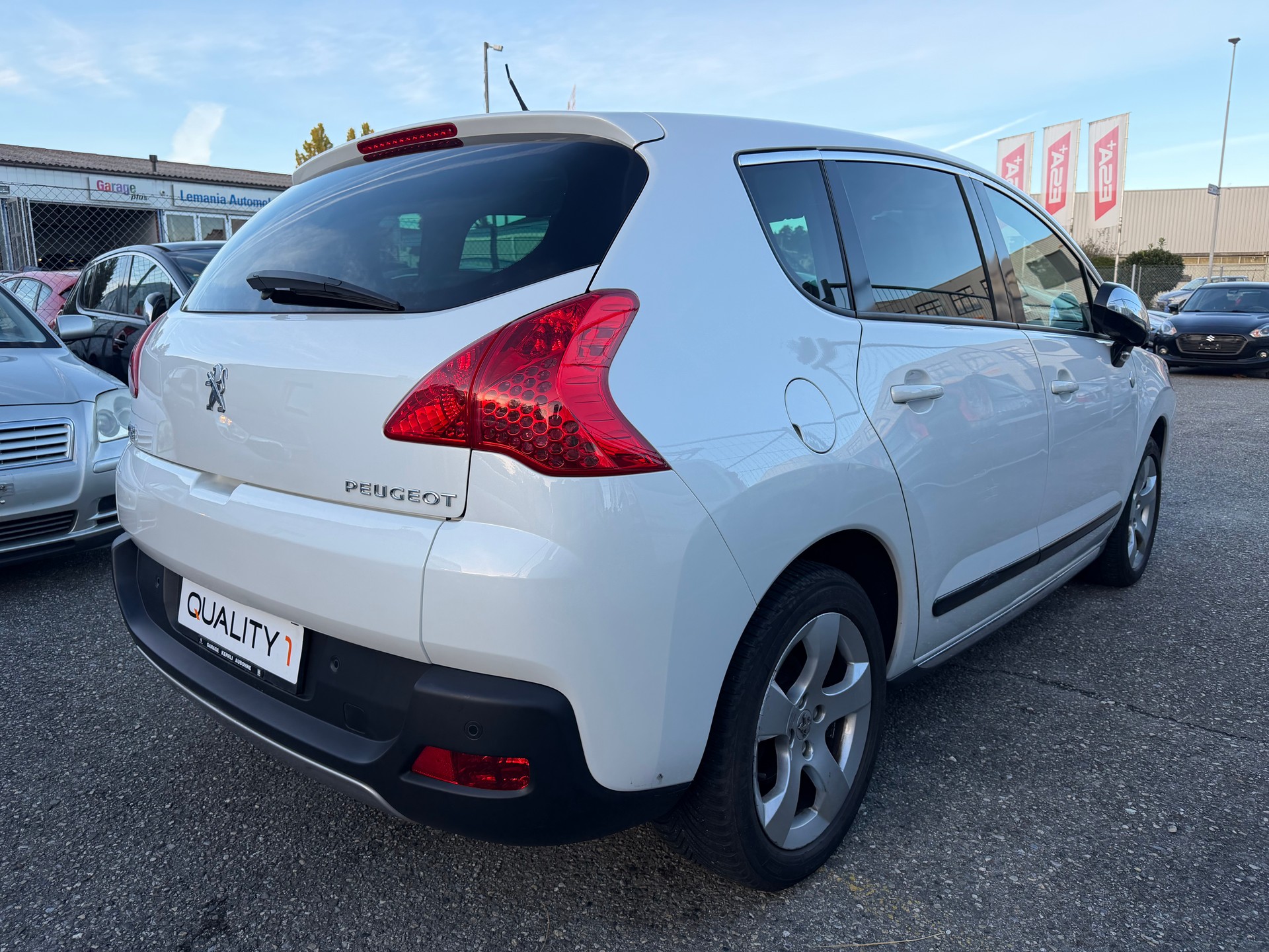 PEUGEOT 3008 1.6 16V T Sport Pack-image-3