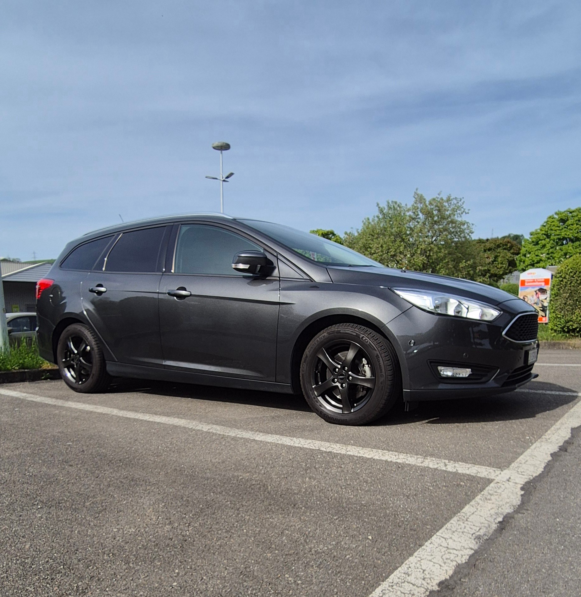 Car photo